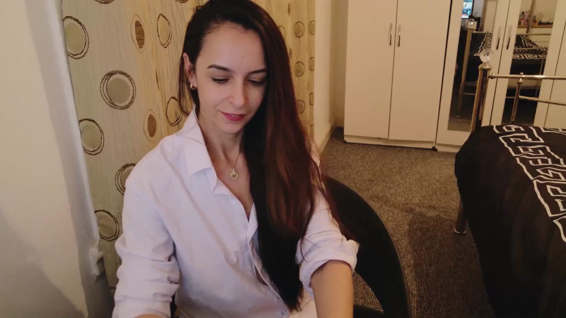 Gallery image thumbnail from KarlaOlivia's myfreecams stream on, 03/27/2025, 19:58 image 6 of 20