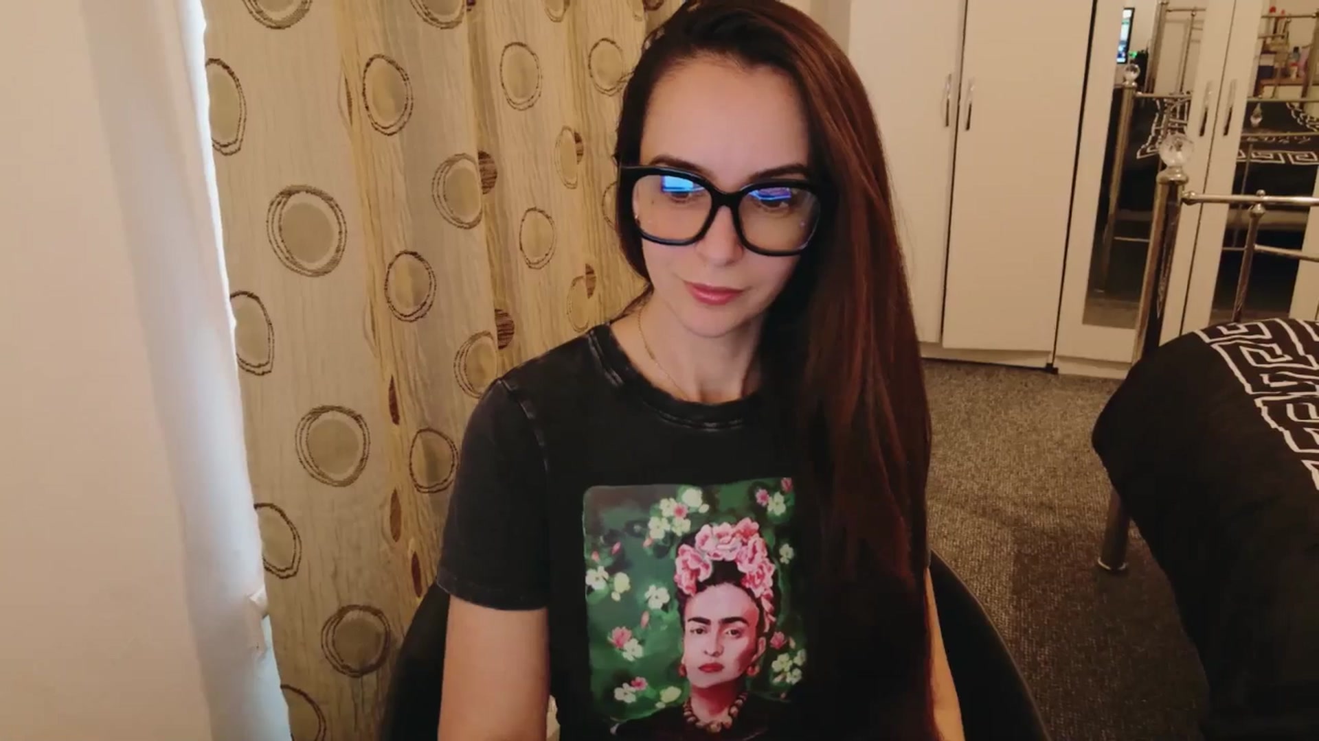 Gallery image thumbnail from KarlaOlivia's myfreecams stream on, 03/31/2025, 15:27 image 9 of 20