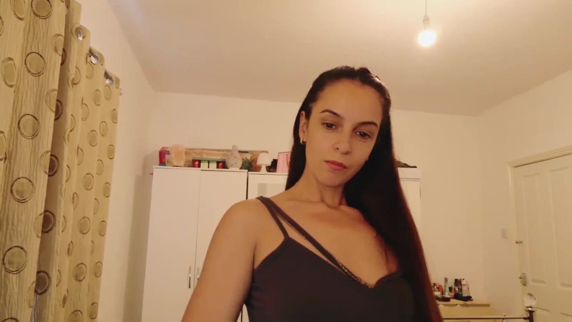 Gallery image thumbnail from KarlaOlivia's myfreecams stream on, 05/16/2025, 19:22 image 3 of 20