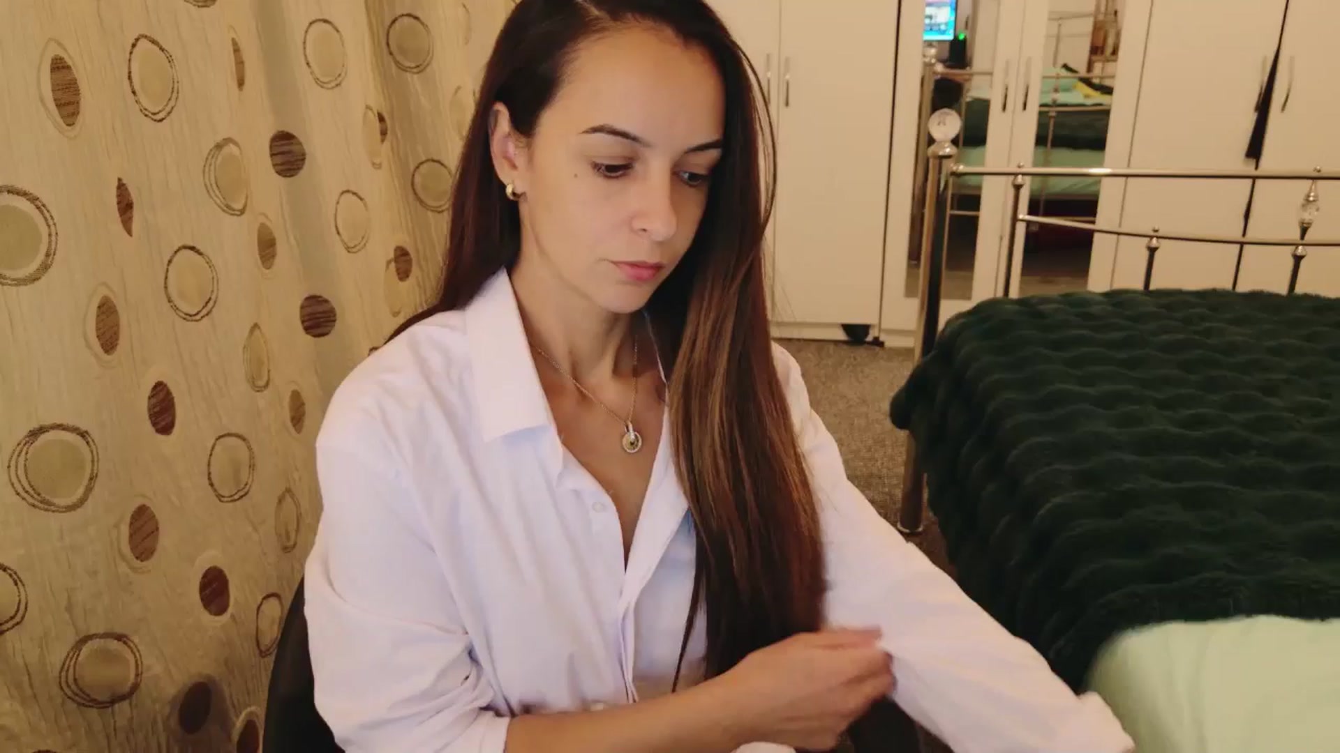 Gallery image thumbnail from KarlaOlivia's myfreecams stream on, 05/25/2025, 19:30 image 1 of 20