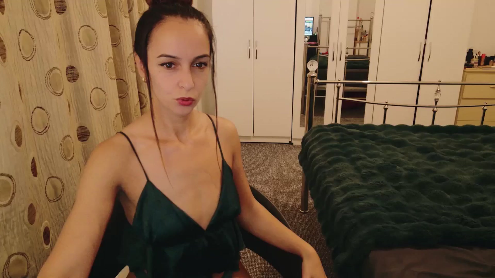Gallery image thumbnail from KarlaOlivia's myfreecams stream on, 06/03/2025, 18:31 image 1 of 20