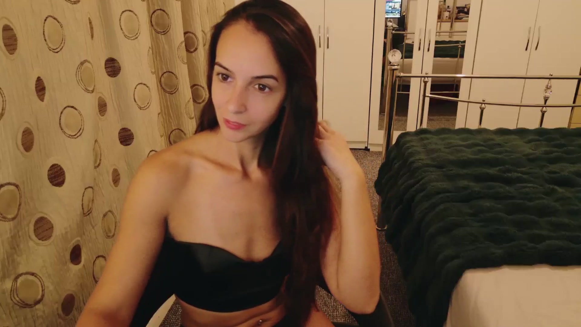 Gallery image thumbnail from KarlaOlivia's myfreecams stream on, 07/04/2025, 18:36 image 6 of 20