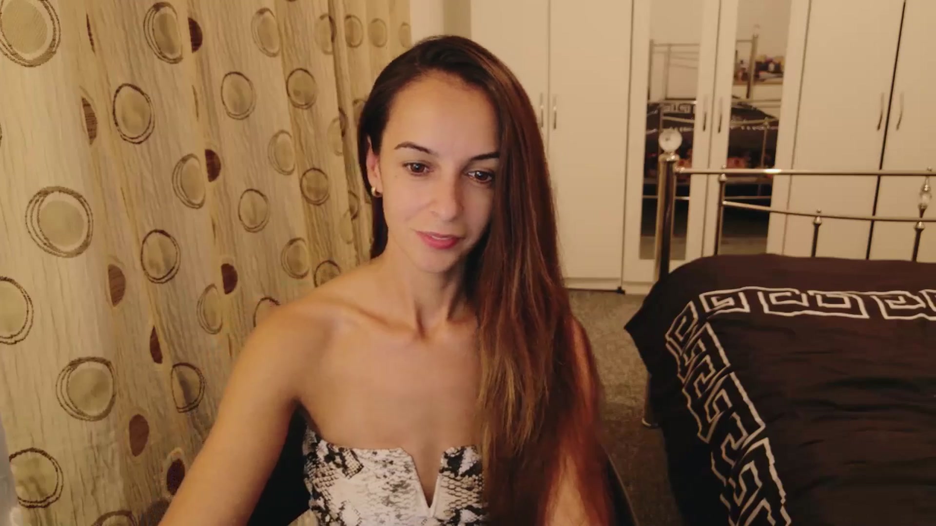 Gallery image thumbnail from KarlaOlivia's myfreecams stream on, 07/20/2025, 21:45 image 2 of 20