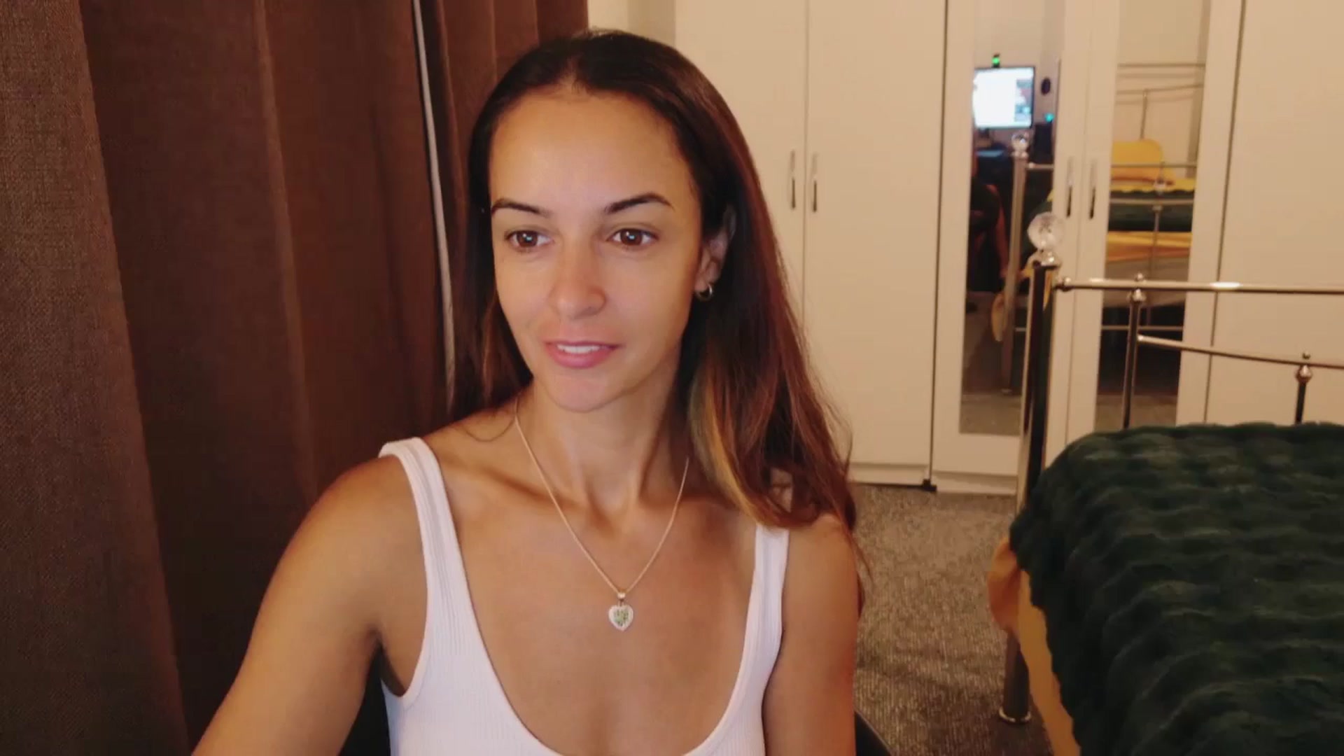 Gallery image thumbnail from KarlaOlivia's myfreecams stream on, 08/17/2025, 11:25 image 1 of 20