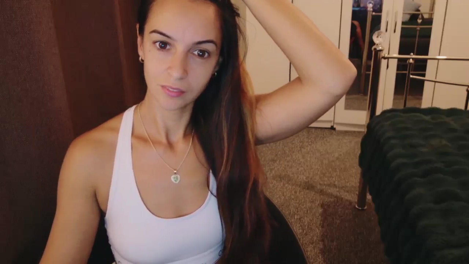 Gallery image thumbnail from KarlaOlivia's myfreecams stream on, 09/01/2025, 16:33 image 4 of 20