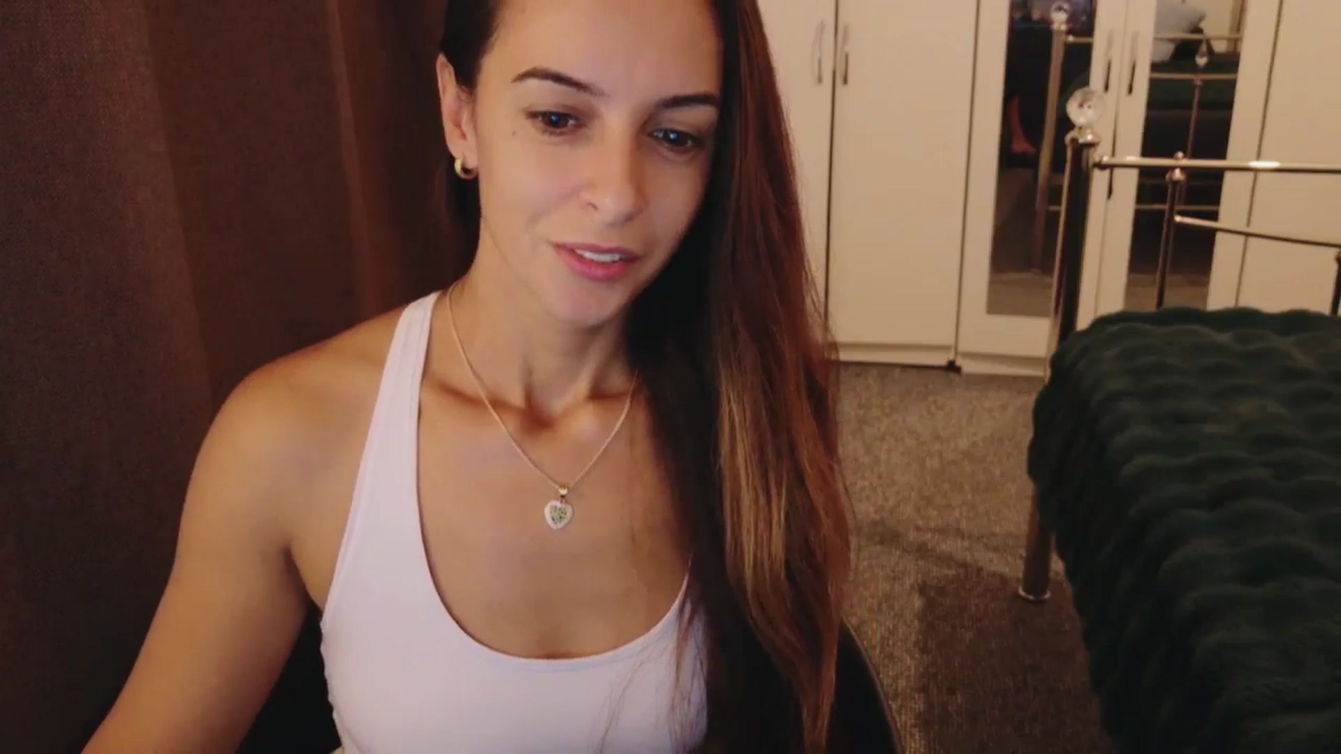 Gallery image thumbnail from KarlaOlivia's myfreecams stream on, 09/01/2025, 16:33 image 8 of 20