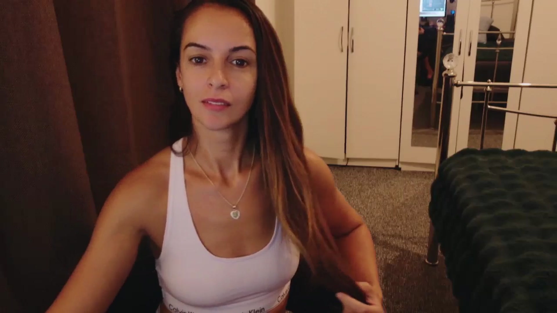 Gallery image thumbnail from KarlaOlivia's myfreecams stream on, 09/01/2025, 20:39 image 11 of 20