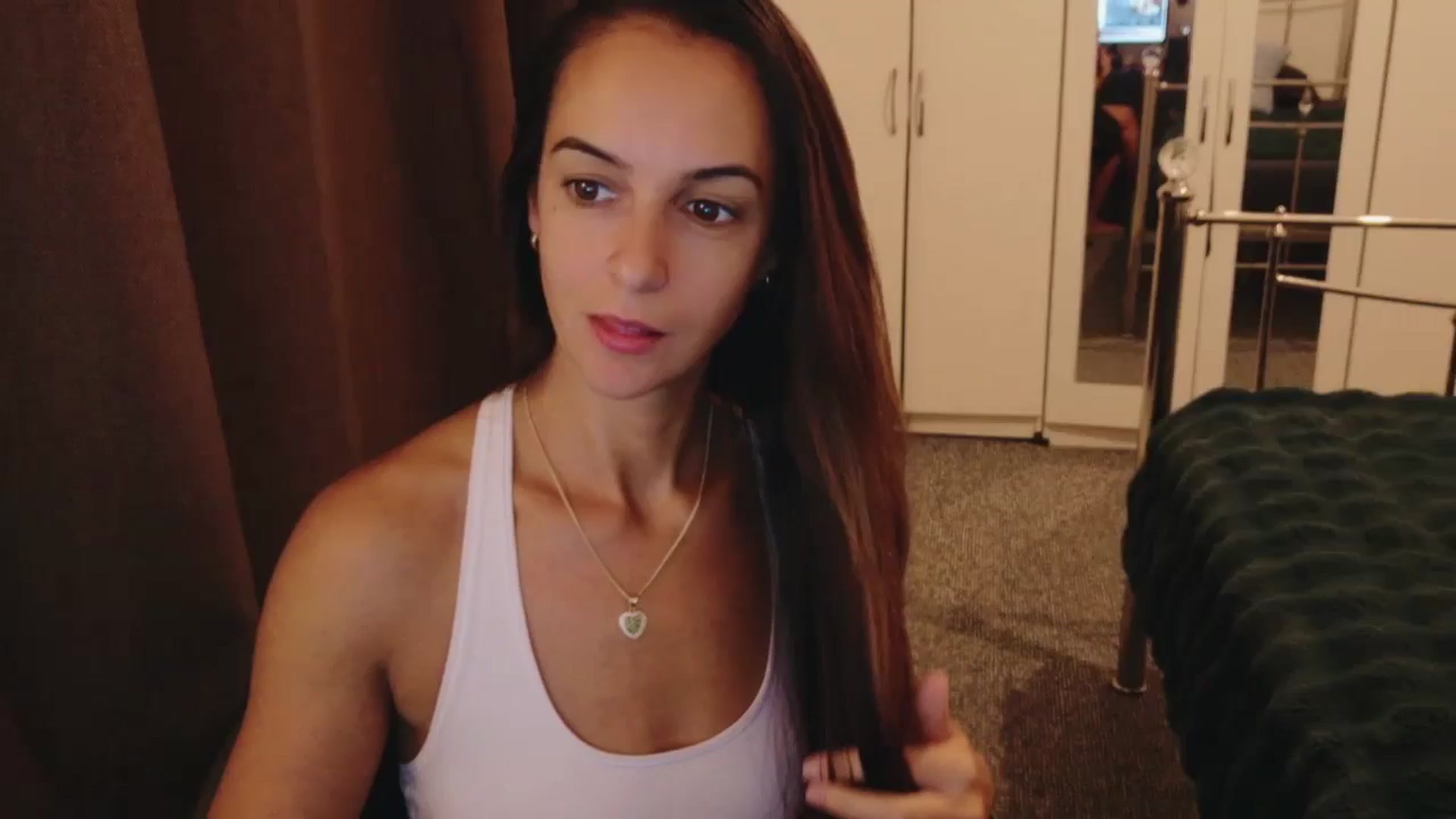 Gallery image thumbnail from KarlaOlivia's myfreecams stream on, 09/01/2025, 20:39 image 1 of 20