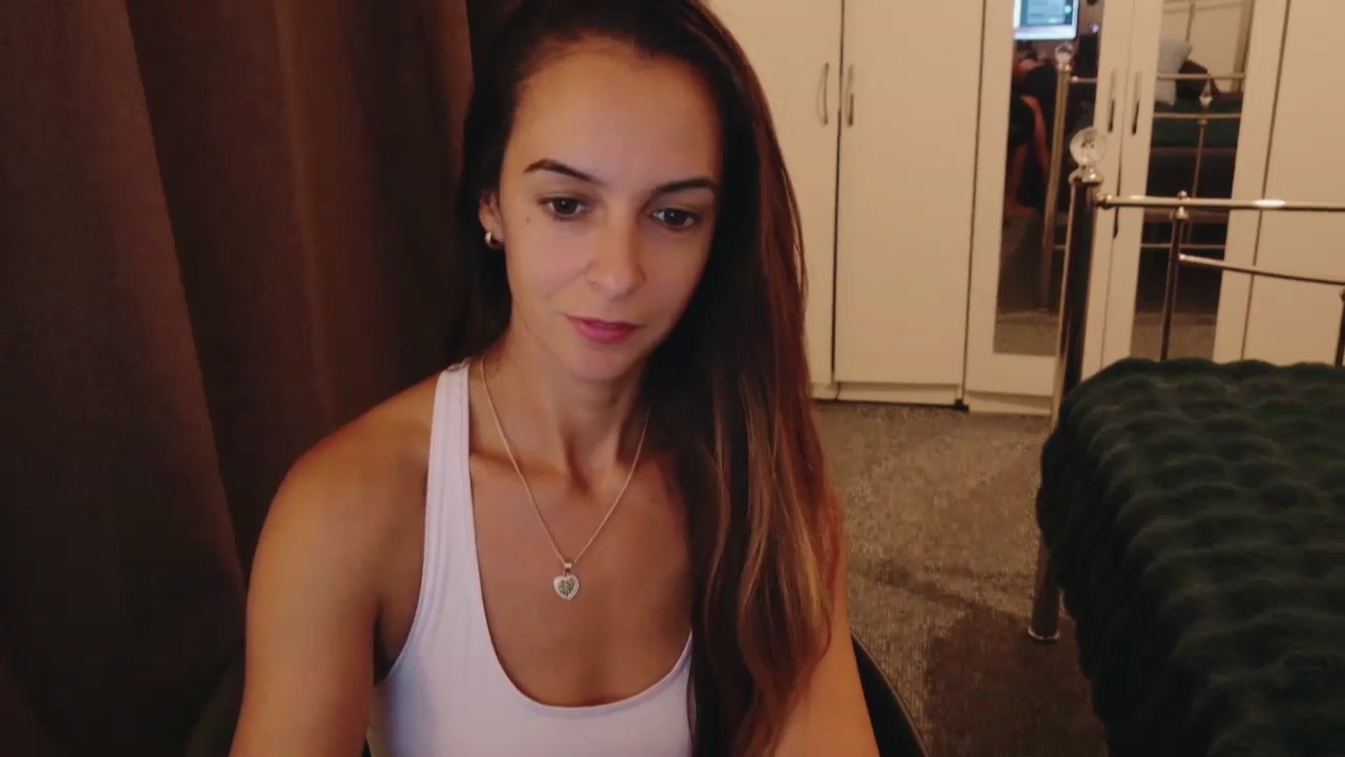 Gallery image thumbnail from KarlaOlivia's myfreecams stream on, 09/01/2025, 20:39 image 3 of 20