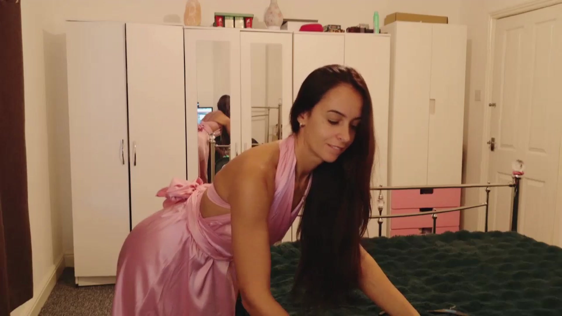 Gallery image thumbnail from KarlaOlivia's myfreecams stream on, 09/09/2025, 10:28 image 15 of 20