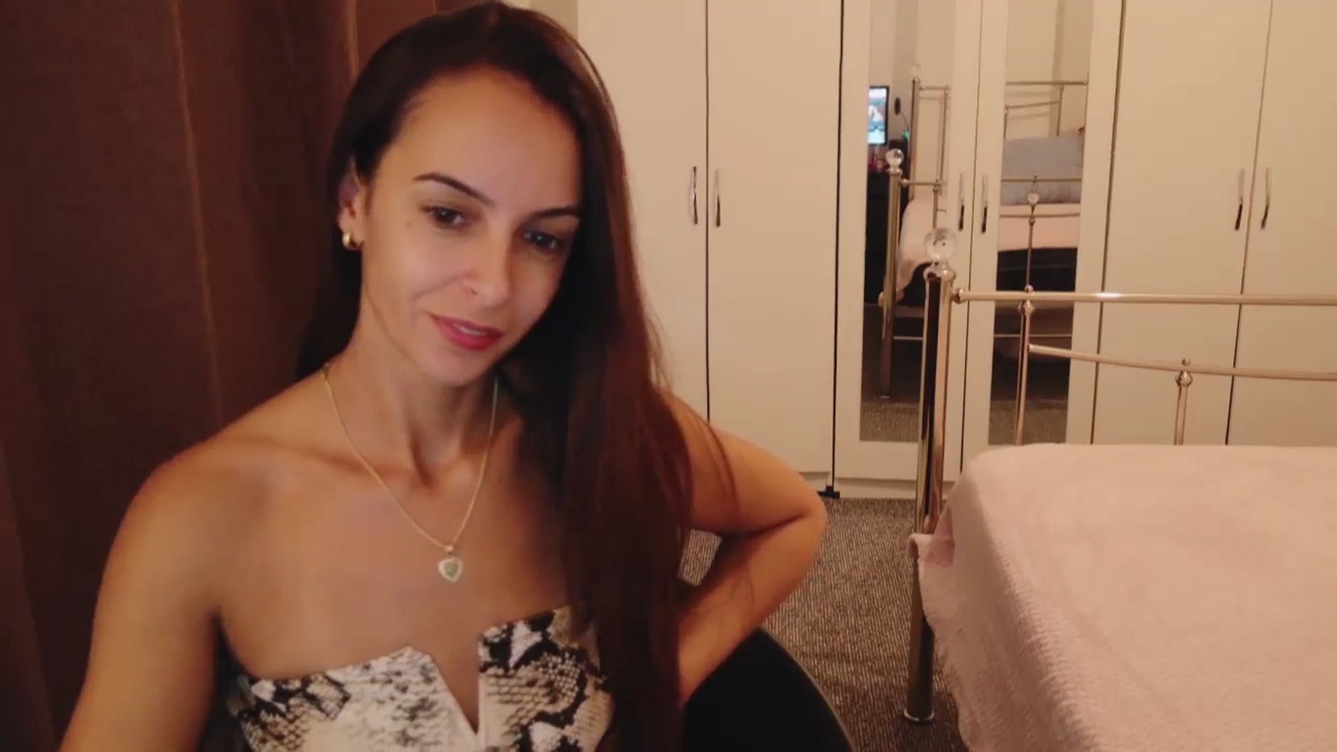 Gallery image thumbnail from KarlaOlivia's myfreecams stream on, 09/12/2025, 13:22 image 5 of 20