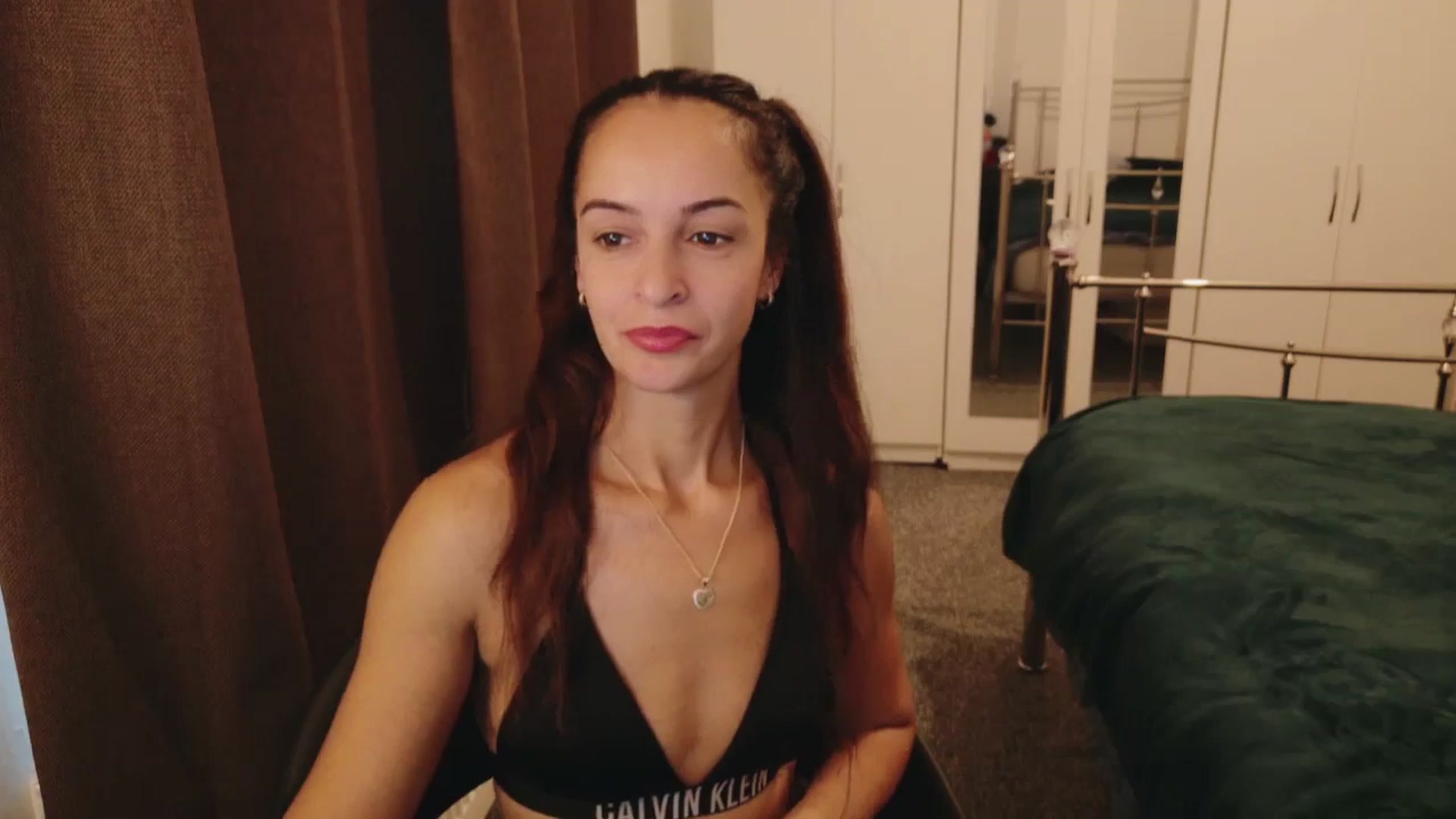 Gallery image thumbnail from KarlaOlivia's myfreecams stream on, 09/29/2025, 10:26 image 16 of 20
