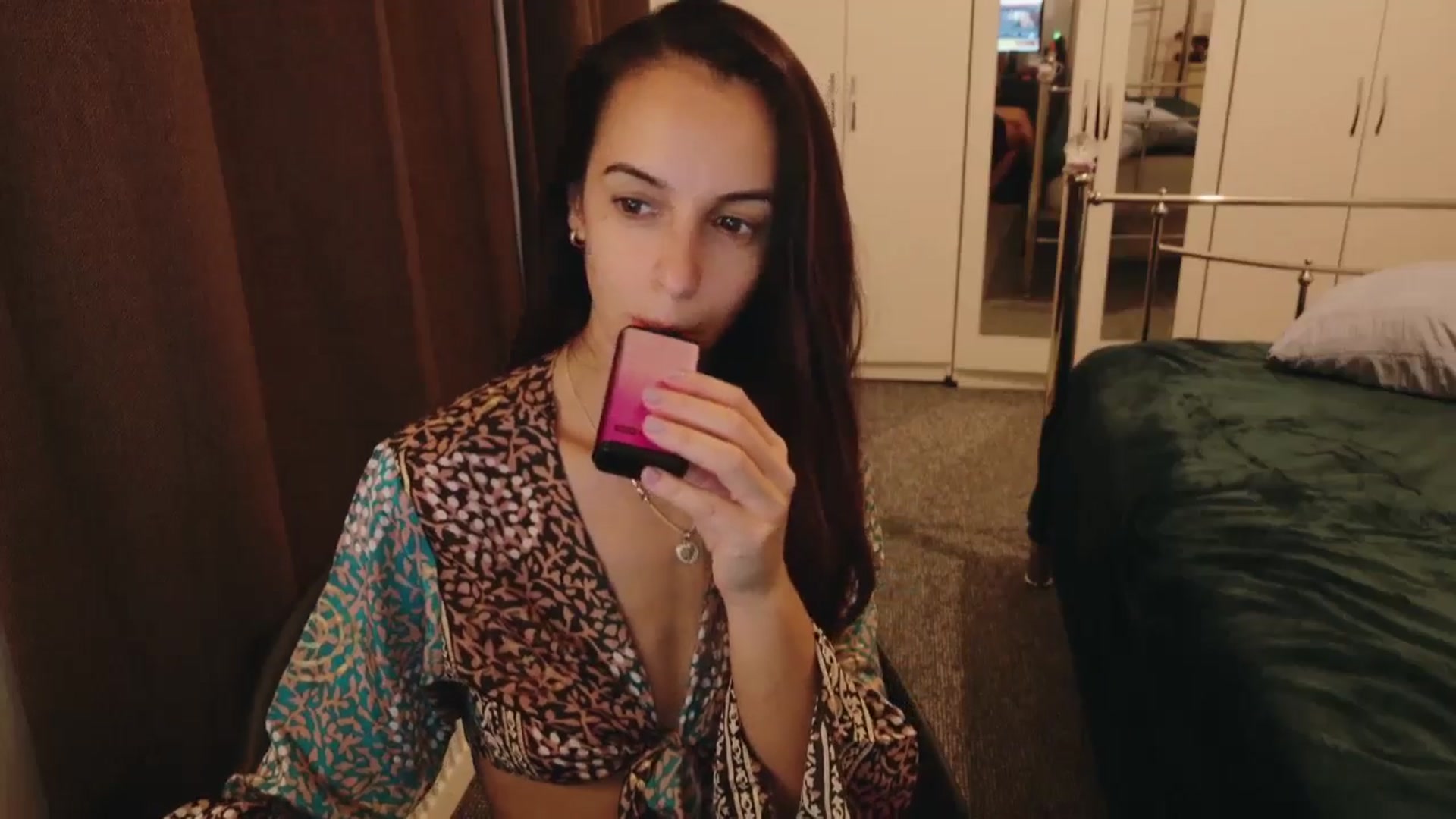 Gallery image thumbnail from KarlaOlivia's myfreecams stream on, 10/02/2025, 17:59 image 4 of 20