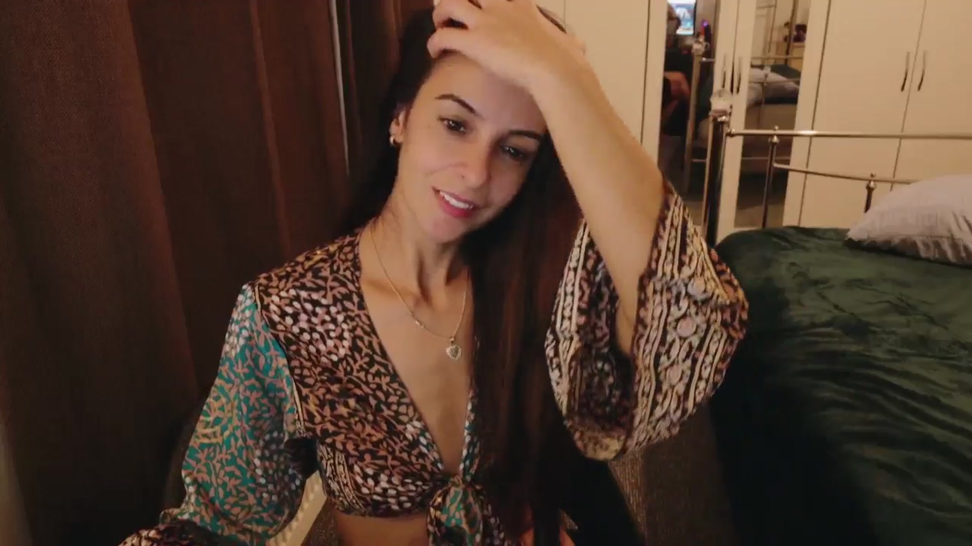 Gallery image thumbnail from KarlaOlivia's myfreecams stream on, 10/02/2025, 17:59 image 9 of 20