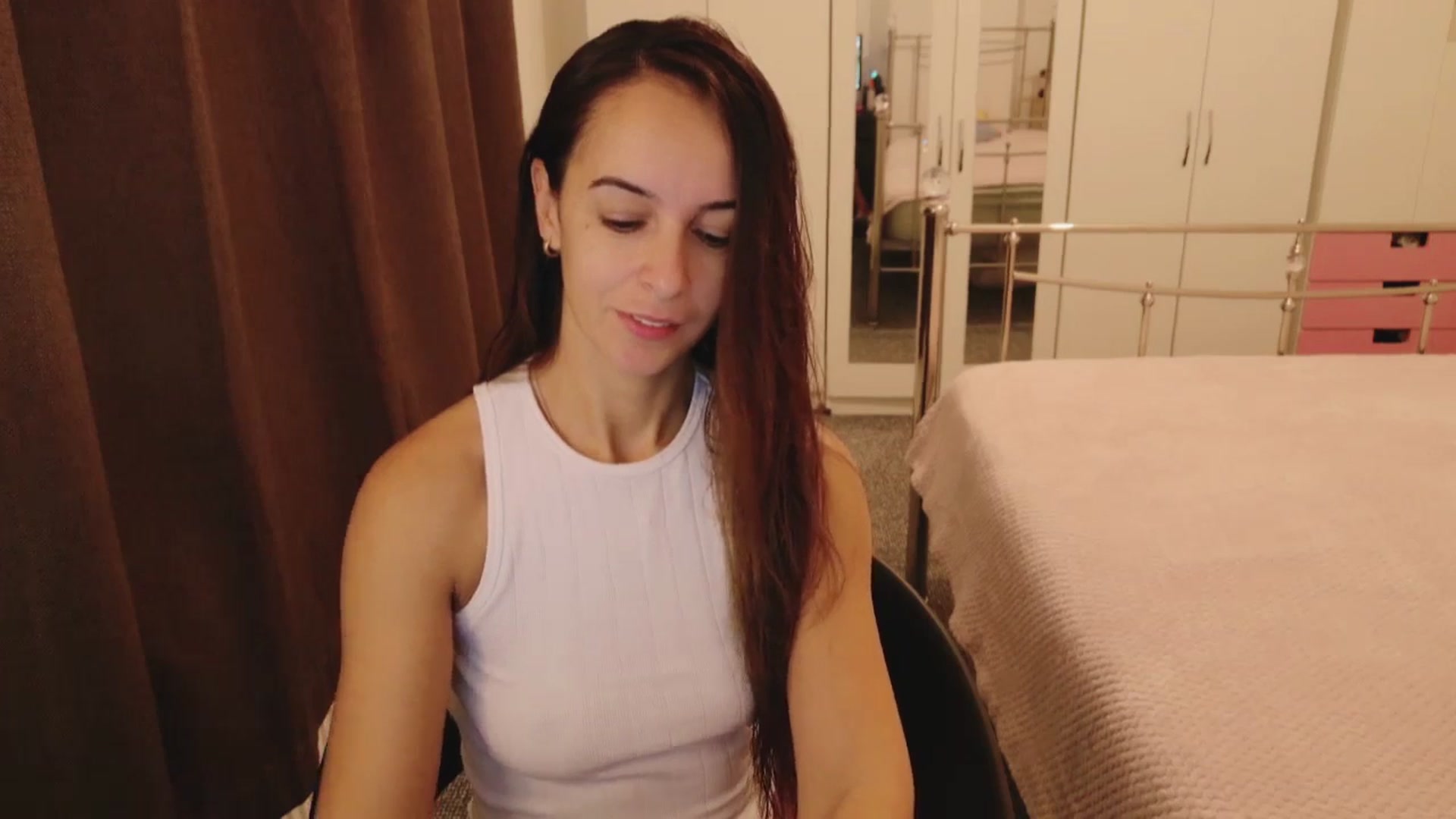 Gallery image thumbnail from KarlaOlivia's myfreecams stream on, 10/06/2025, 09:28 image 2 of 20