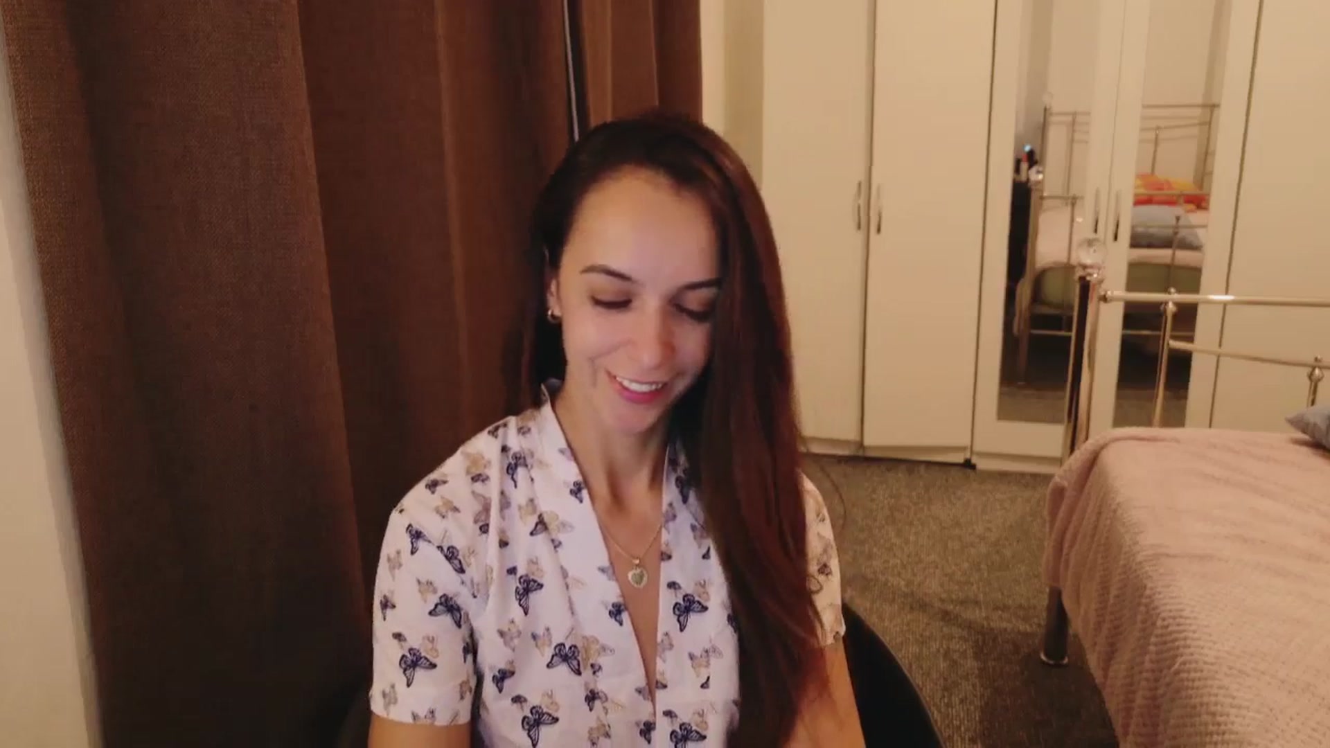 Gallery image thumbnail from KarlaOlivia's myfreecams stream on, 10/07/2025, 18:07 image 9 of 20