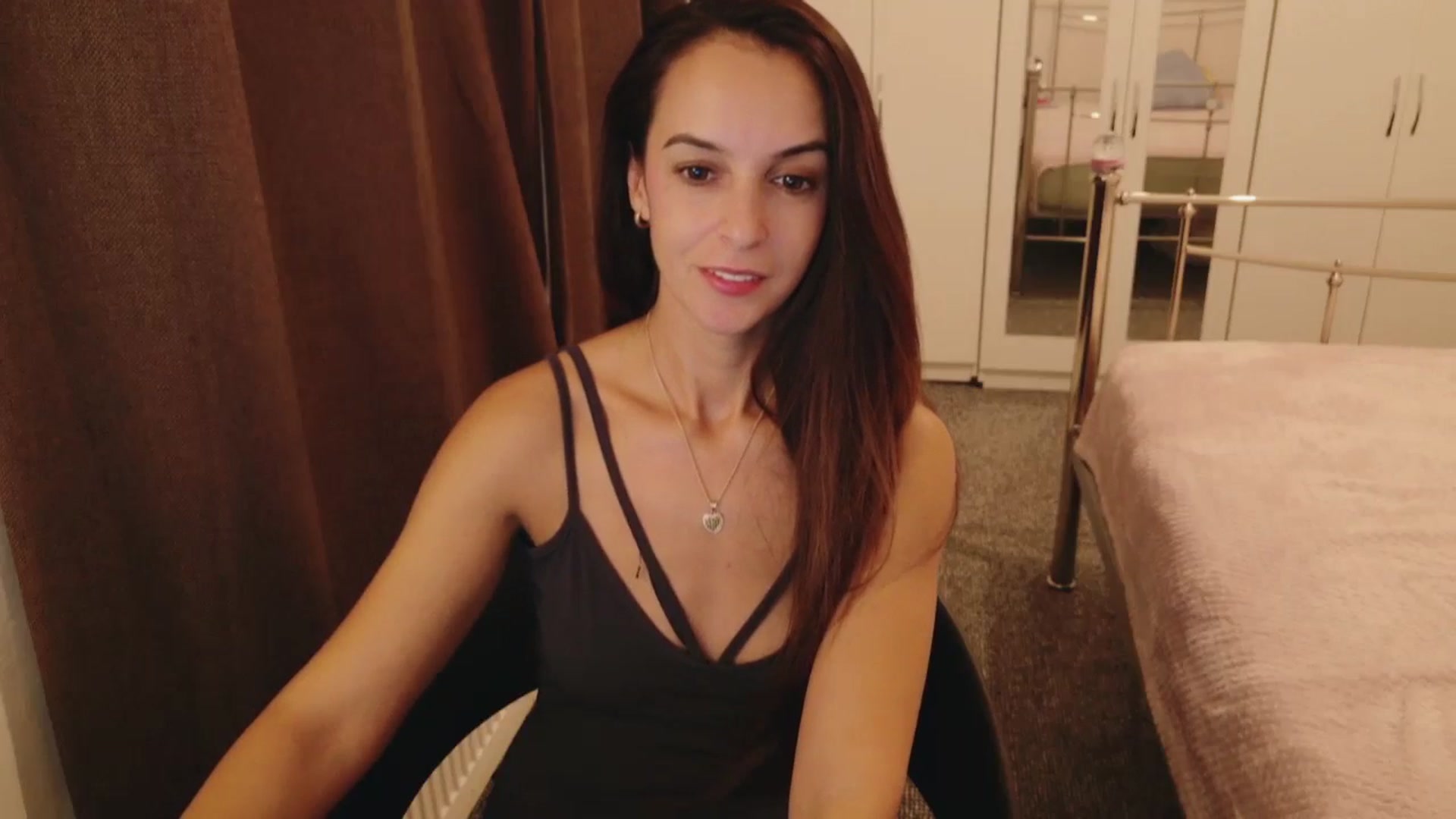 Gallery image thumbnail from KarlaOlivia's myfreecams stream on, 10/08/2025, 15:40 image 2 of 20