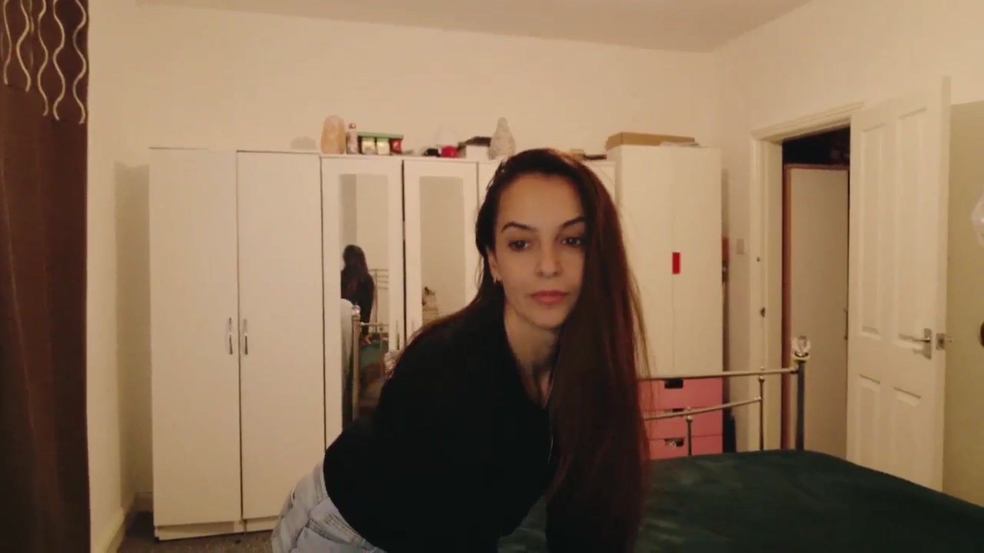 Gallery image thumbnail from KarlaOlivia's myfreecams stream on, 10/16/2025, 13:43 image 19 of 20