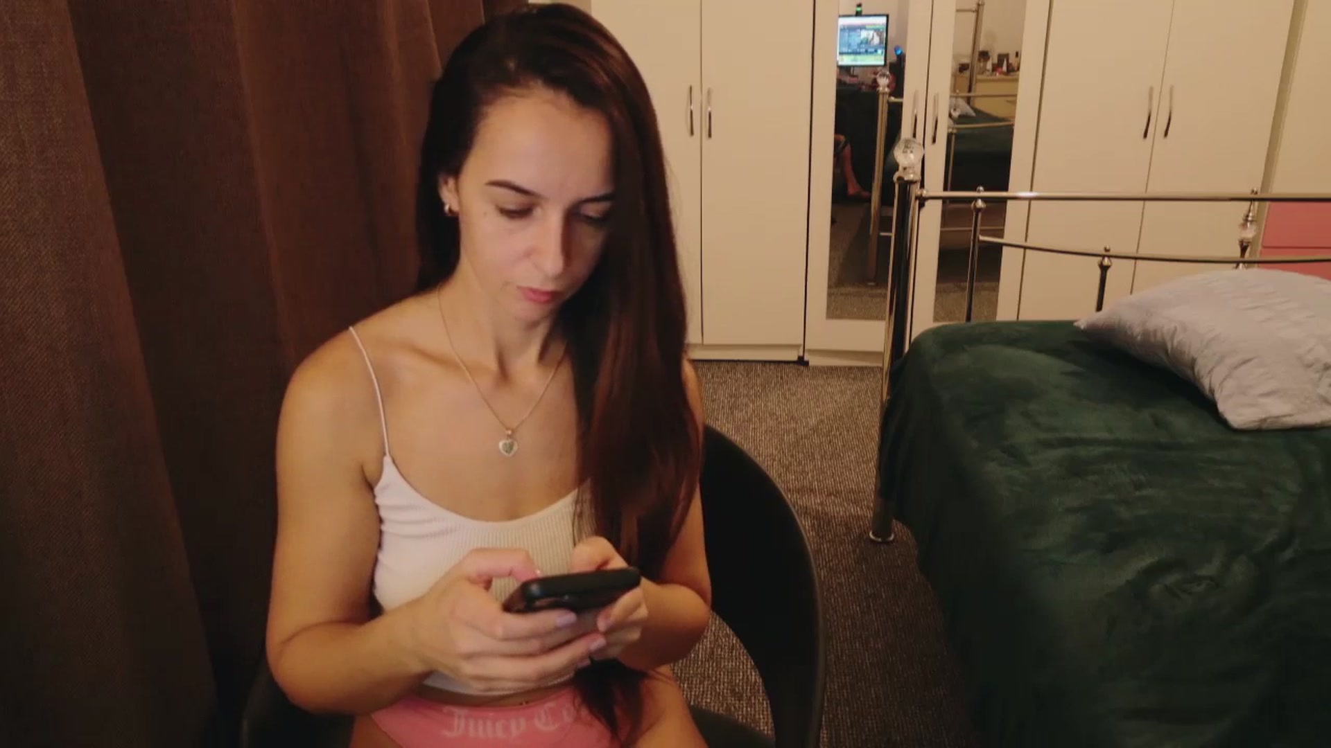 Gallery image thumbnail from KarlaOlivia's myfreecams stream on, 10/31/2025, 14:22 image 20 of 20