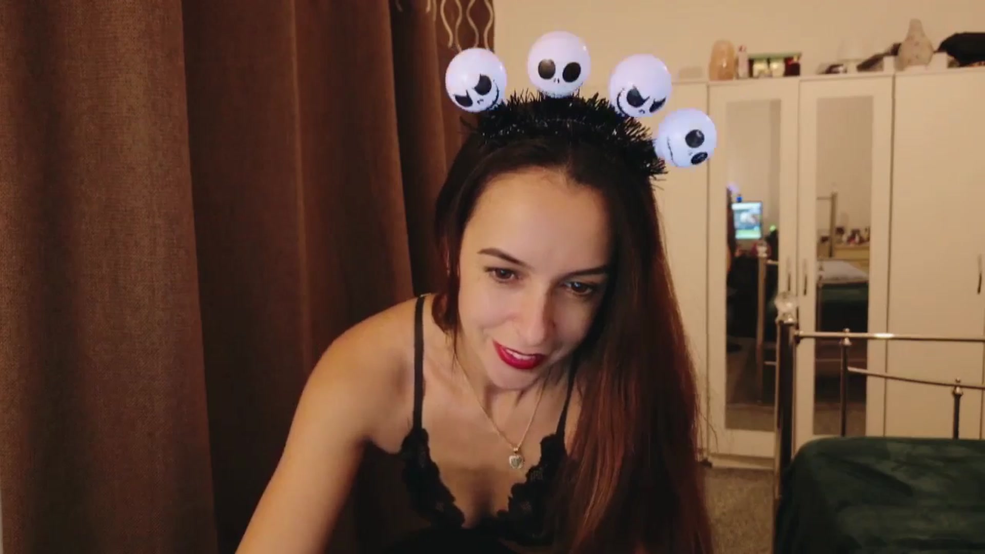 Gallery image thumbnail from KarlaOlivia's myfreecams stream on, 10/31/2025, 18:07 image 20 of 20