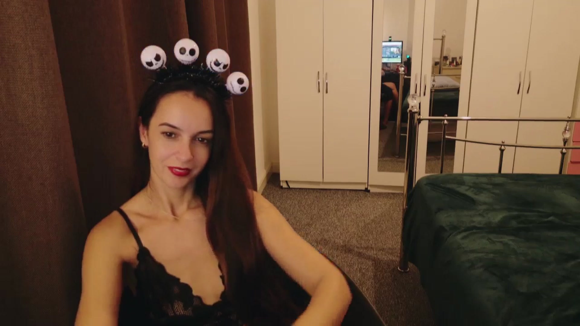 Gallery image thumbnail from KarlaOlivia's myfreecams stream on, 10/31/2025, 18:07 image 11 of 20