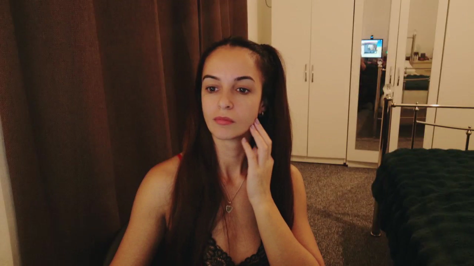 Gallery image thumbnail from KarlaOlivia's myfreecams stream on, 11/03/2025, 18:36 image 15 of 20