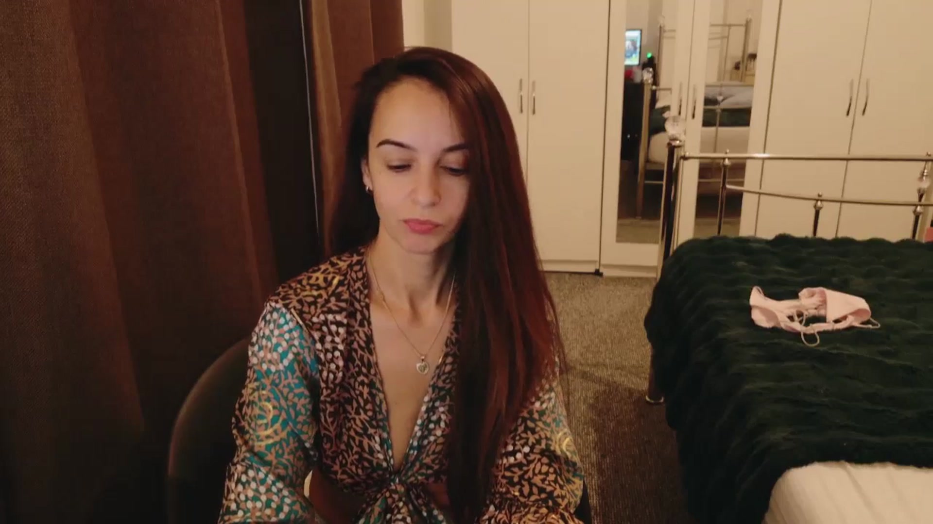 Gallery image thumbnail from KarlaOlivia's myfreecams stream on, 11/04/2025, 13:31 image 17 of 20