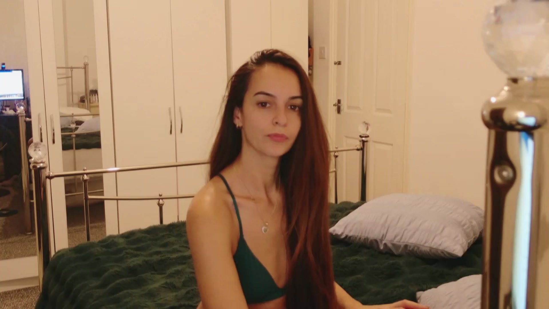 Gallery image thumbnail from KarlaOlivia's myfreecams stream on, 11/06/2025, 18:54 image 17 of 20