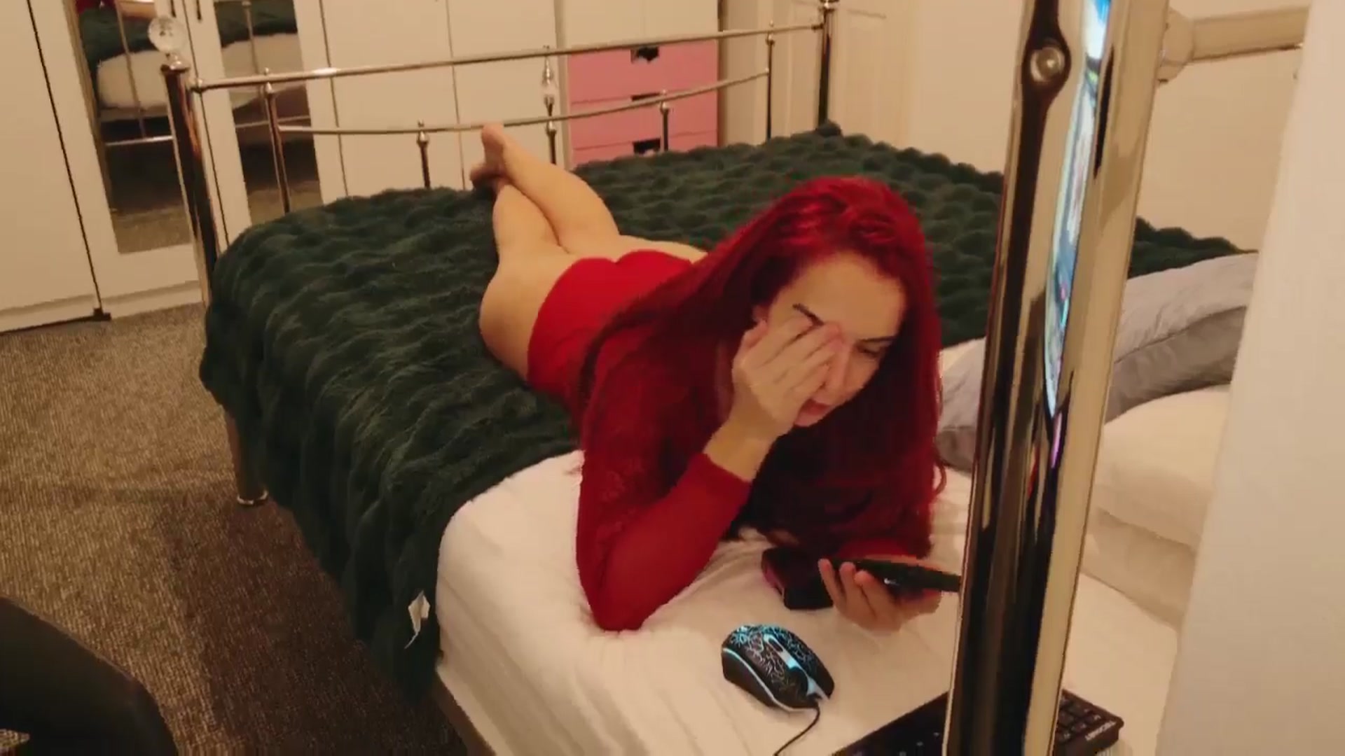 Gallery image thumbnail from KarlaOlivia's myfreecams stream on, 12/08/2025, 19:35 image 18 of 20