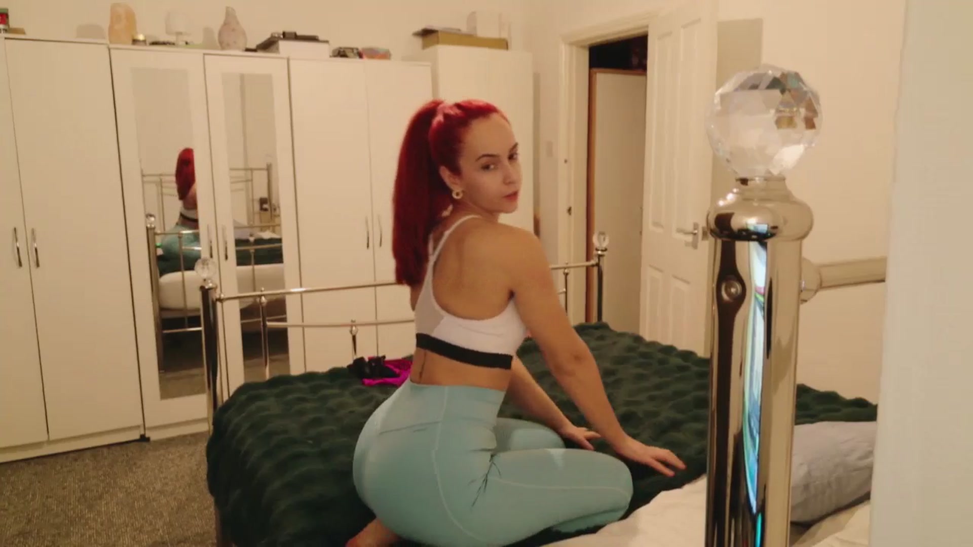 Gallery image thumbnail from KarlaOlivia's myfreecams stream on, 12/12/2025, 12:54 image 12 of 20