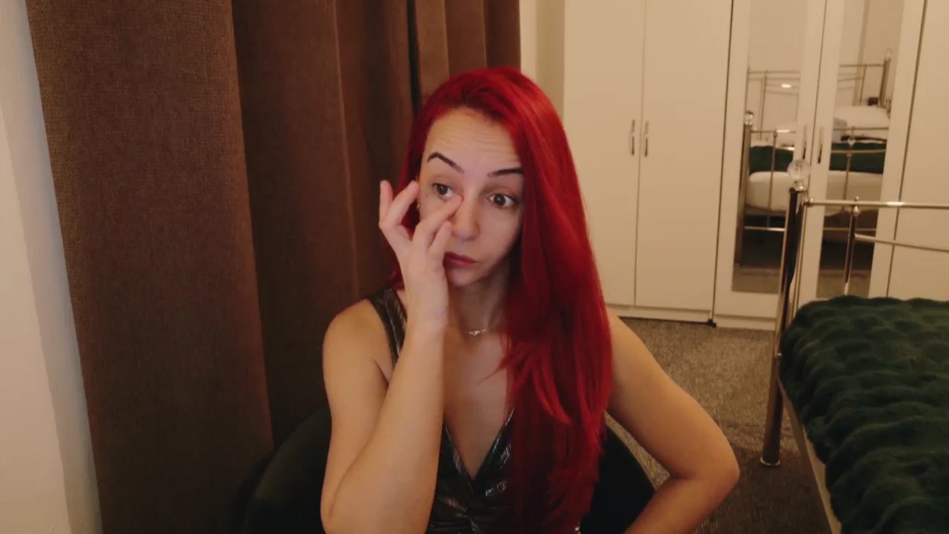 Gallery image thumbnail from KarlaOlivia's myfreecams stream on, 12/15/2025, 11:55 image 4 of 20