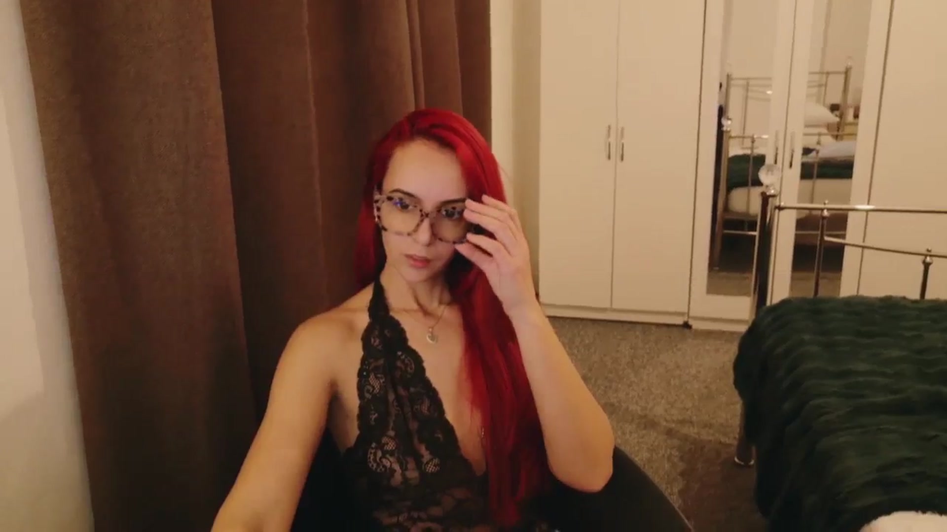 Gallery image thumbnail from KarlaOlivia's myfreecams stream on, 12/18/2025, 14:05 image 19 of 20