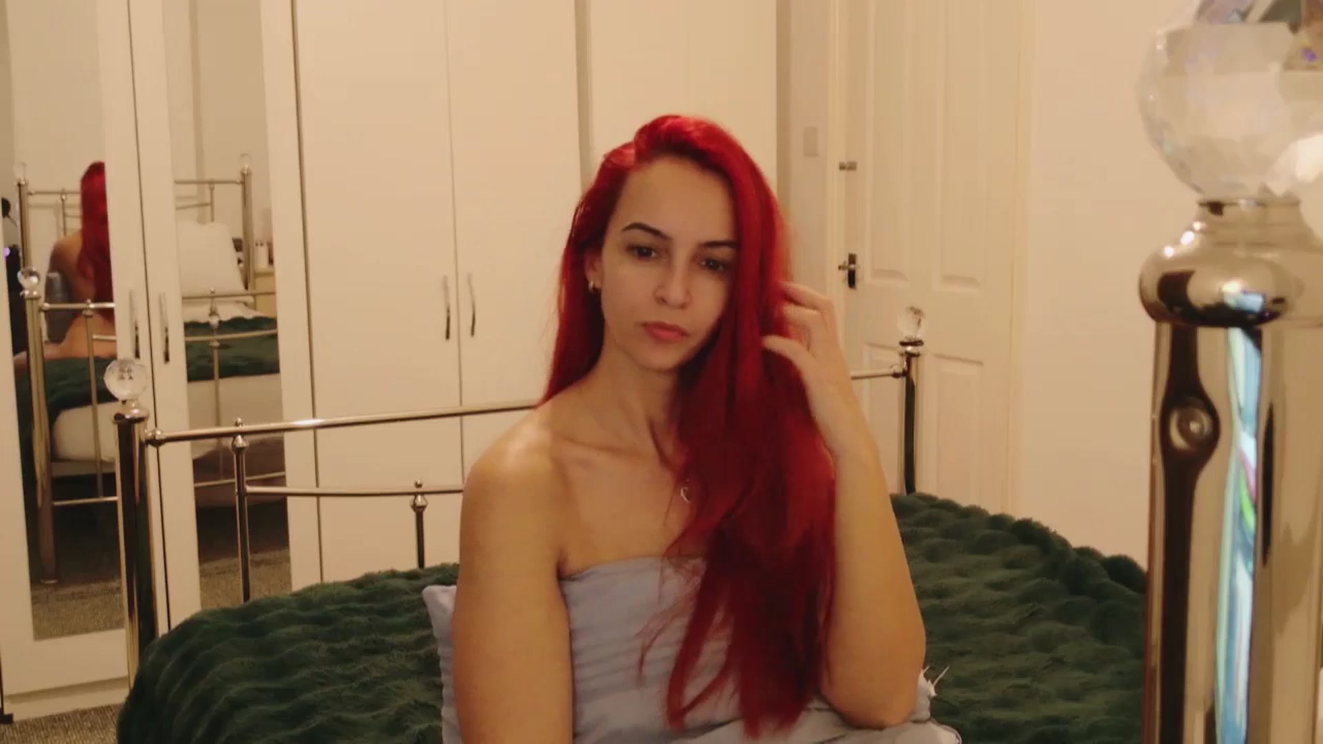 Gallery image thumbnail from KarlaOlivia's myfreecams stream on, 12/18/2025, 20:56 image 9 of 20