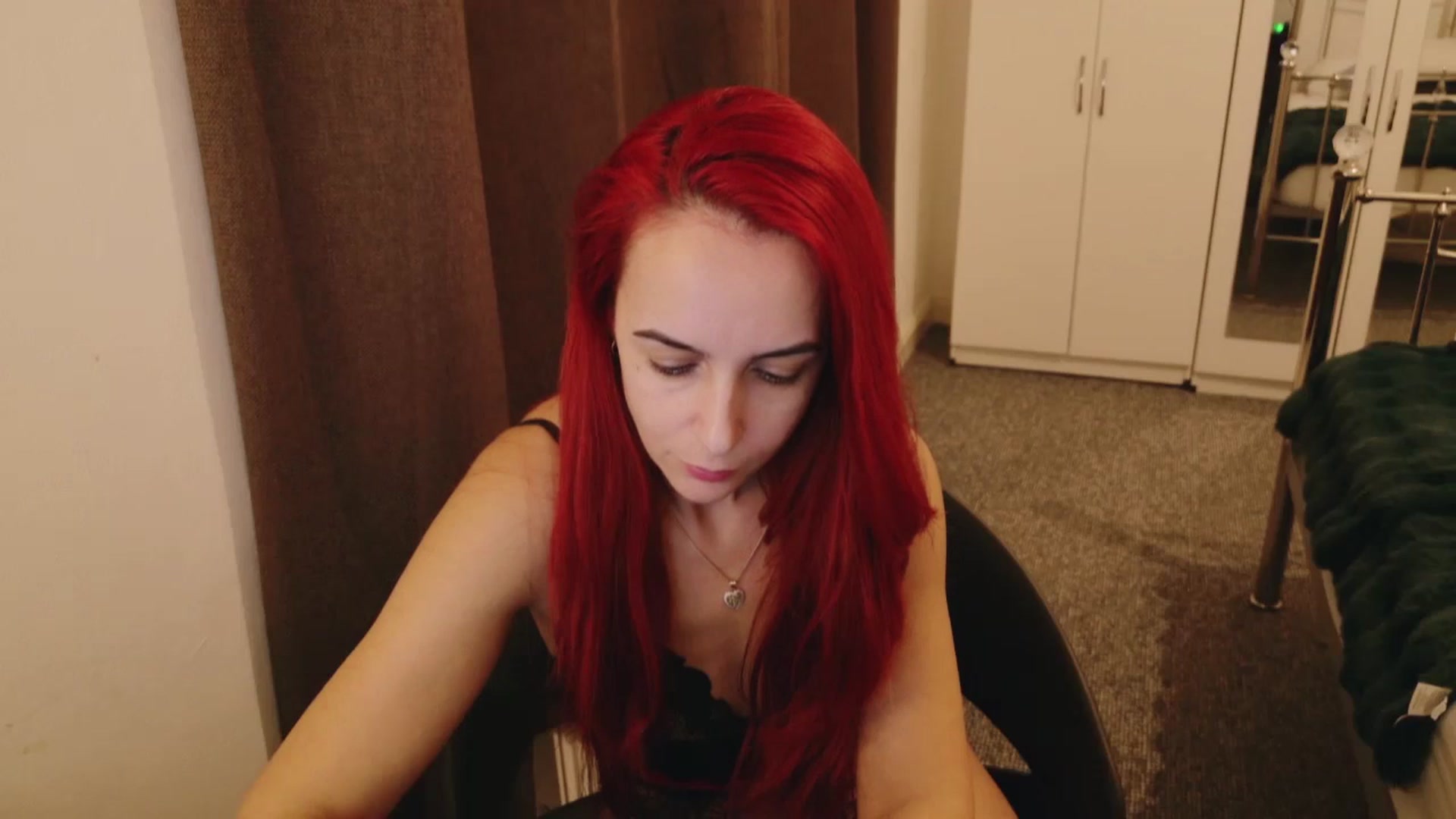 Gallery image thumbnail from KarlaOlivia's myfreecams stream on, 12/19/2025, 16:08 image 17 of 20