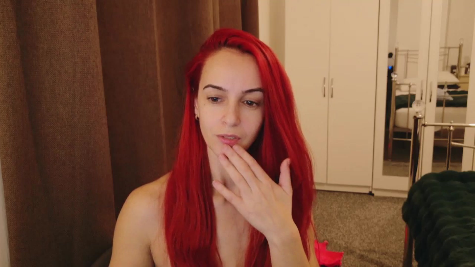 Gallery image thumbnail from KarlaOlivia's myfreecams stream on, 12/19/2025, 17:21 image 15 of 20