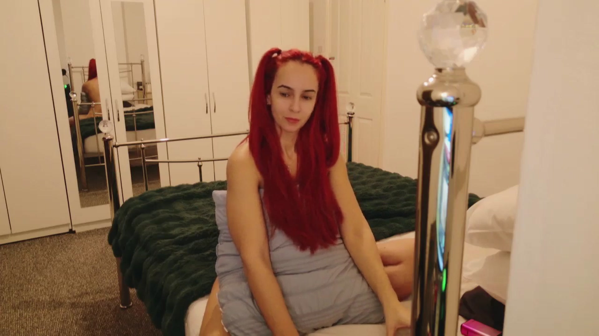 Gallery image thumbnail from KarlaOlivia's myfreecams stream on, 12/20/2025, 20:37 image 11 of 20