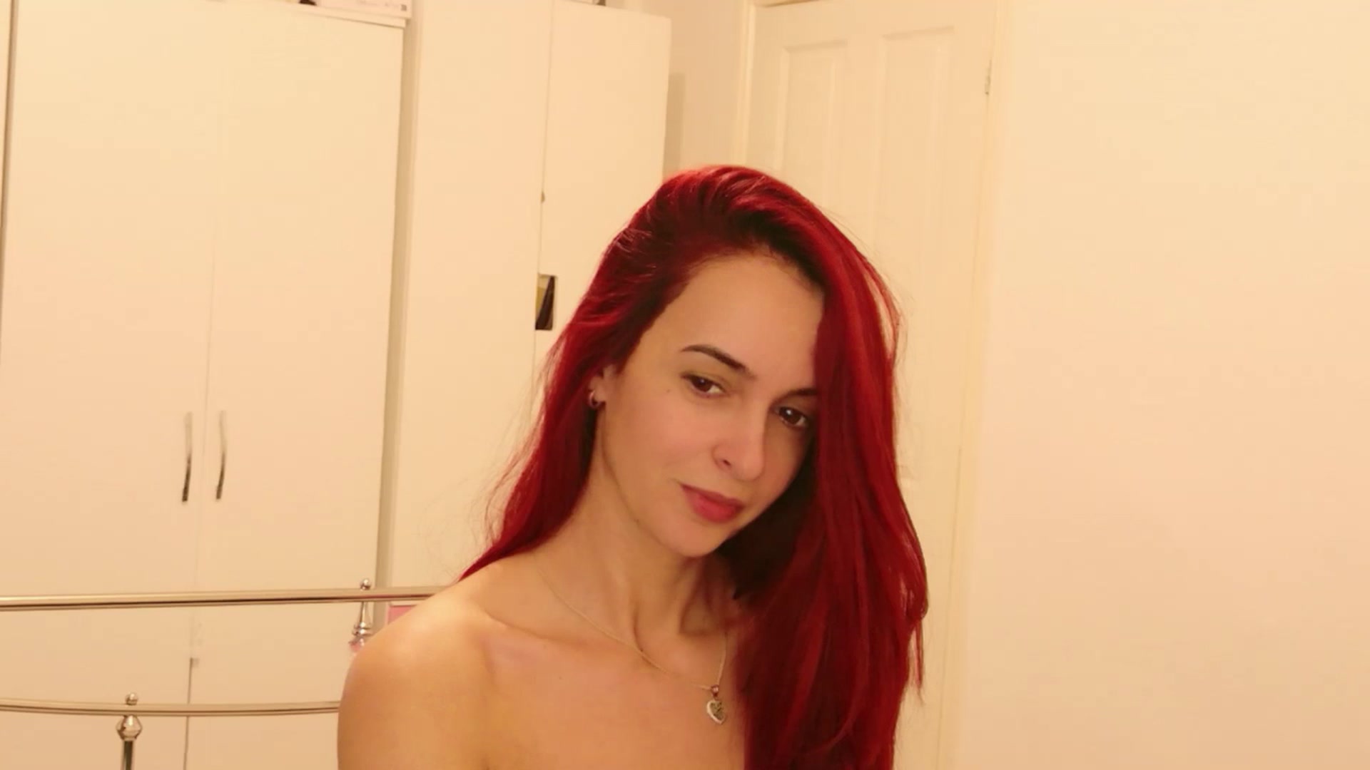 Gallery image thumbnail from KarlaOlivia's myfreecams stream on, 03/26/2026, 12:50 image 15 of 20