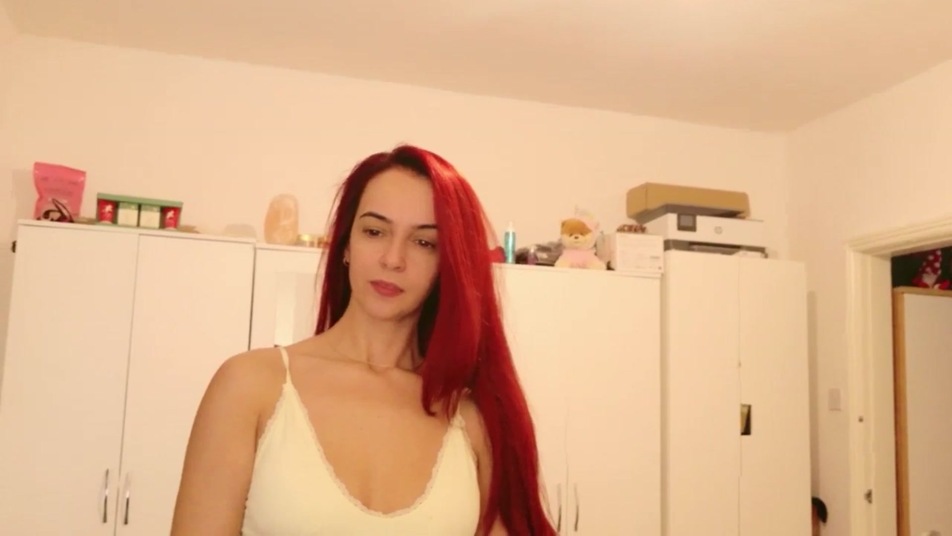 Gallery image thumbnail from KarlaOlivia's myfreecams stream on, 03/27/2026, 10:34 image 12 of 20