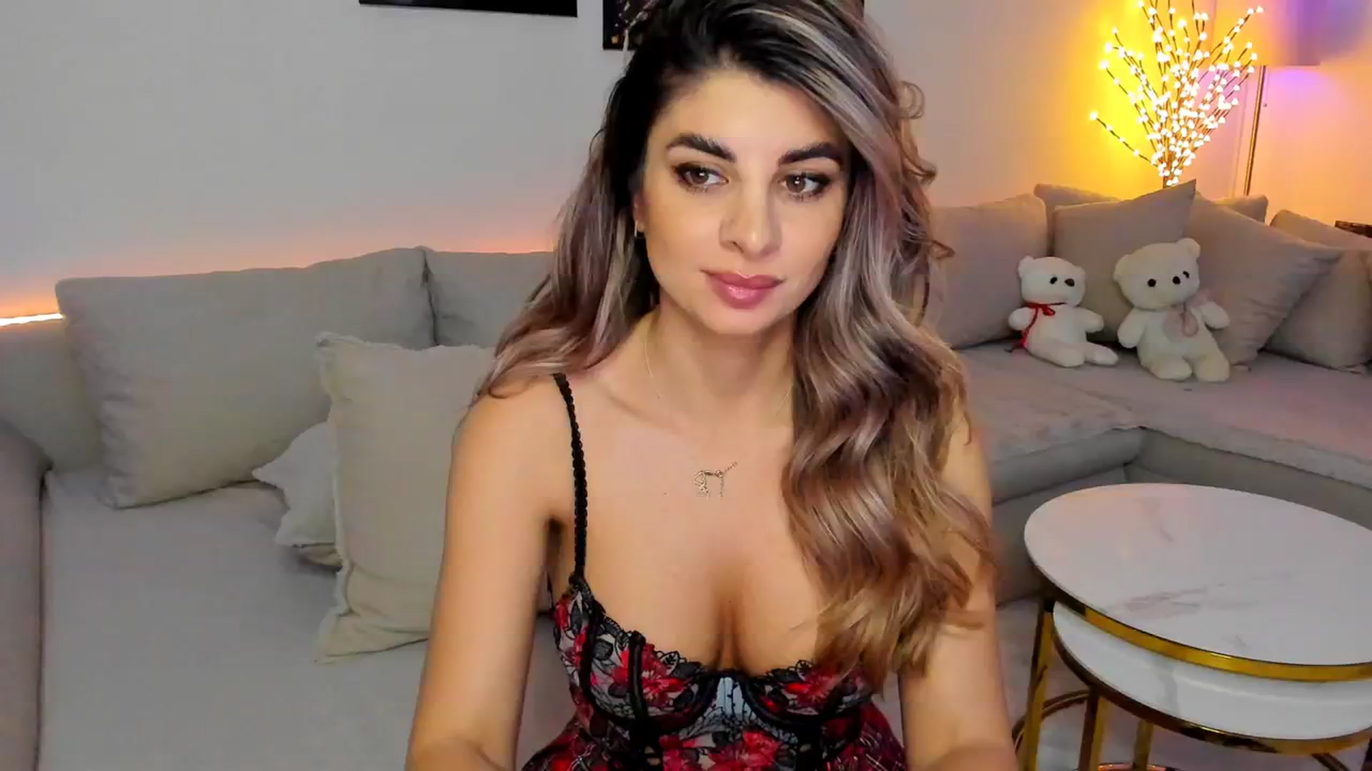 Gallery image thumbnail from KarlaStarx's myfreecams stream on, 06/08/2024, 24:01 image 2 of 20