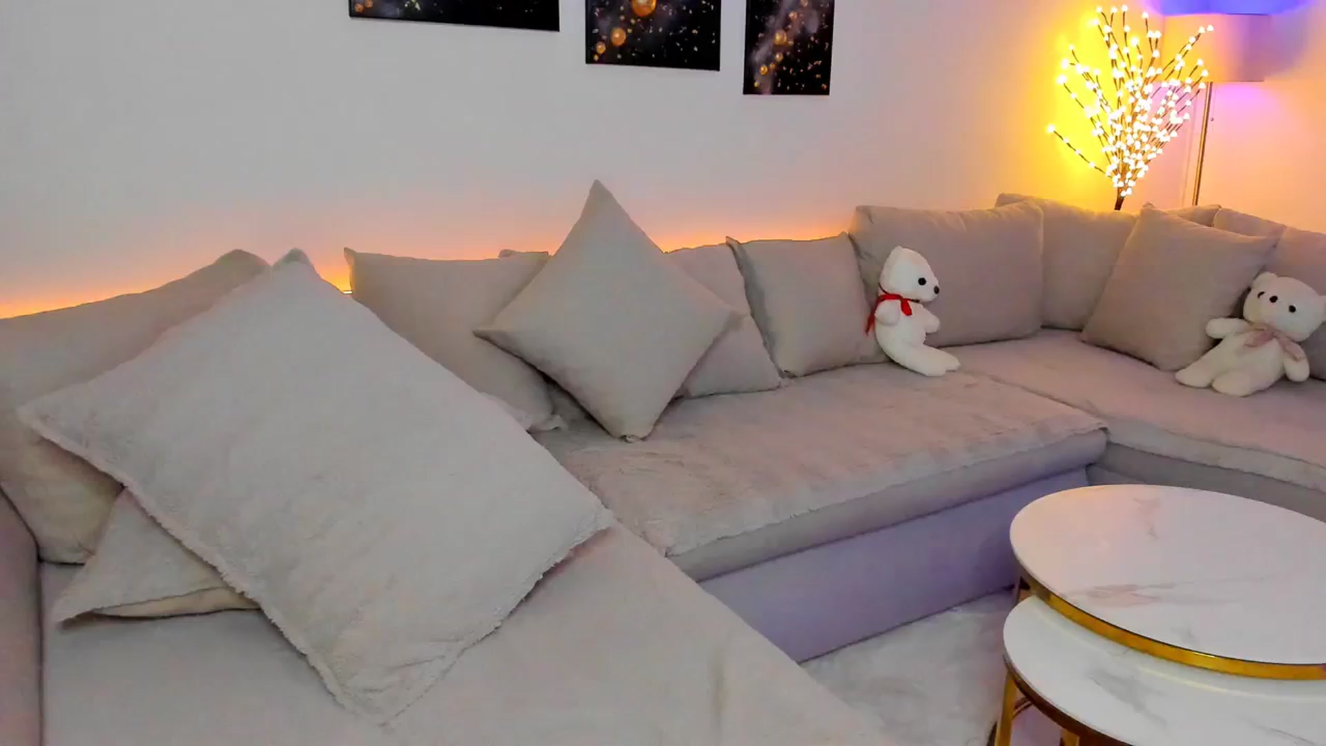 Gallery image thumbnail from KarlaStarx's myfreecams stream on, 06/13/2024, 04:32 image 11 of 20