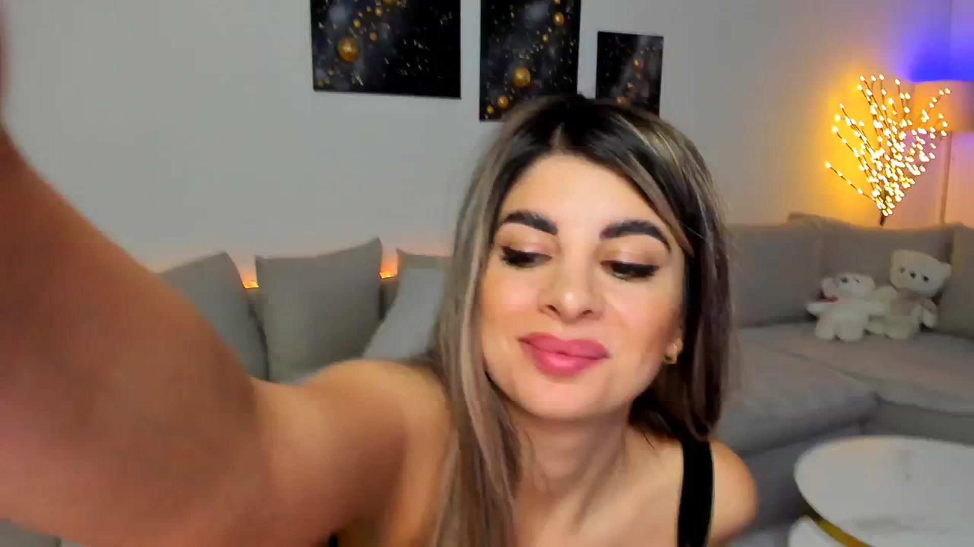 Gallery image thumbnail from KarlaStarx's myfreecams stream on, 06/17/2024, 03:45 image 7 of 20