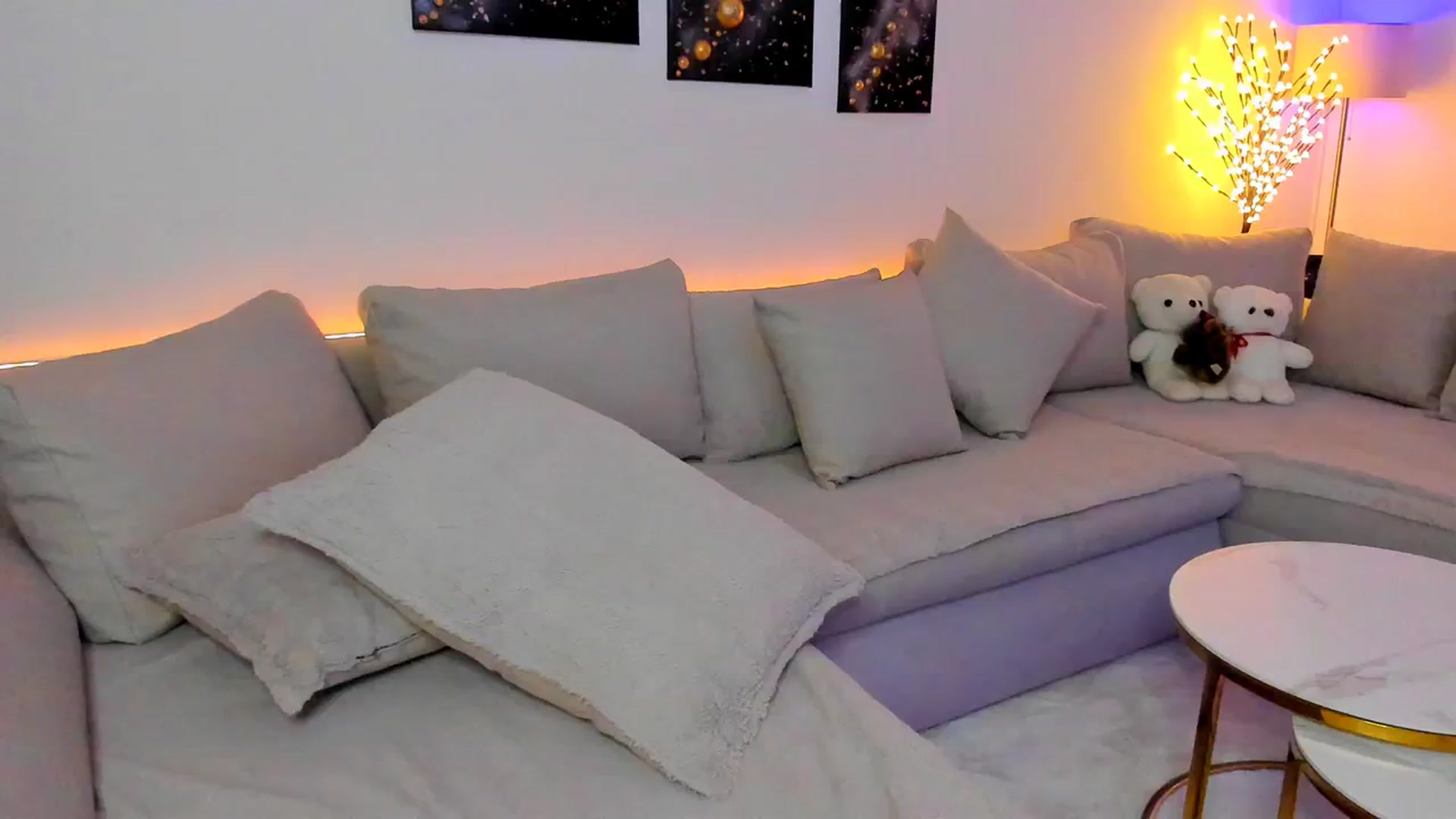 Gallery image thumbnail from KarlaStarx's myfreecams stream on, 06/20/2024, 01:11 image 12 of 20