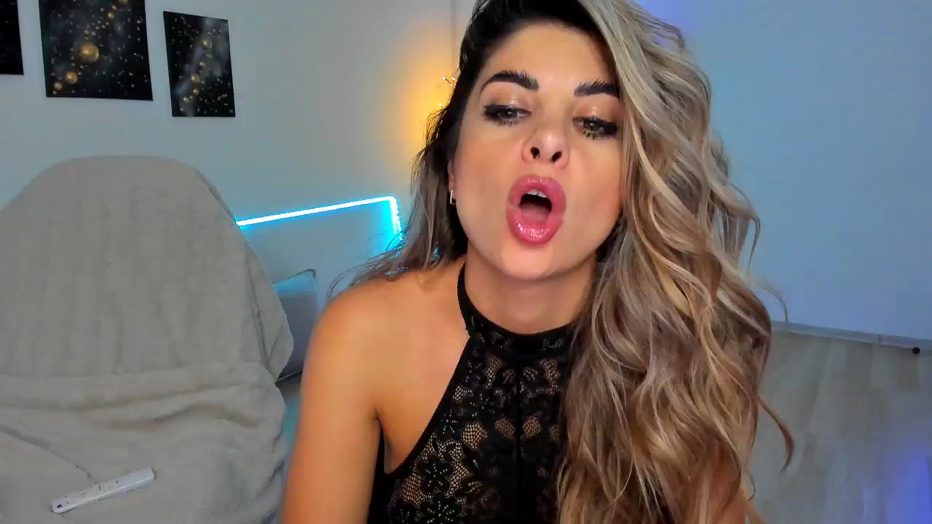 Gallery image thumbnail from KarlaStarx's myfreecams stream on, 06/23/2024, 06:13 image 12 of 20
