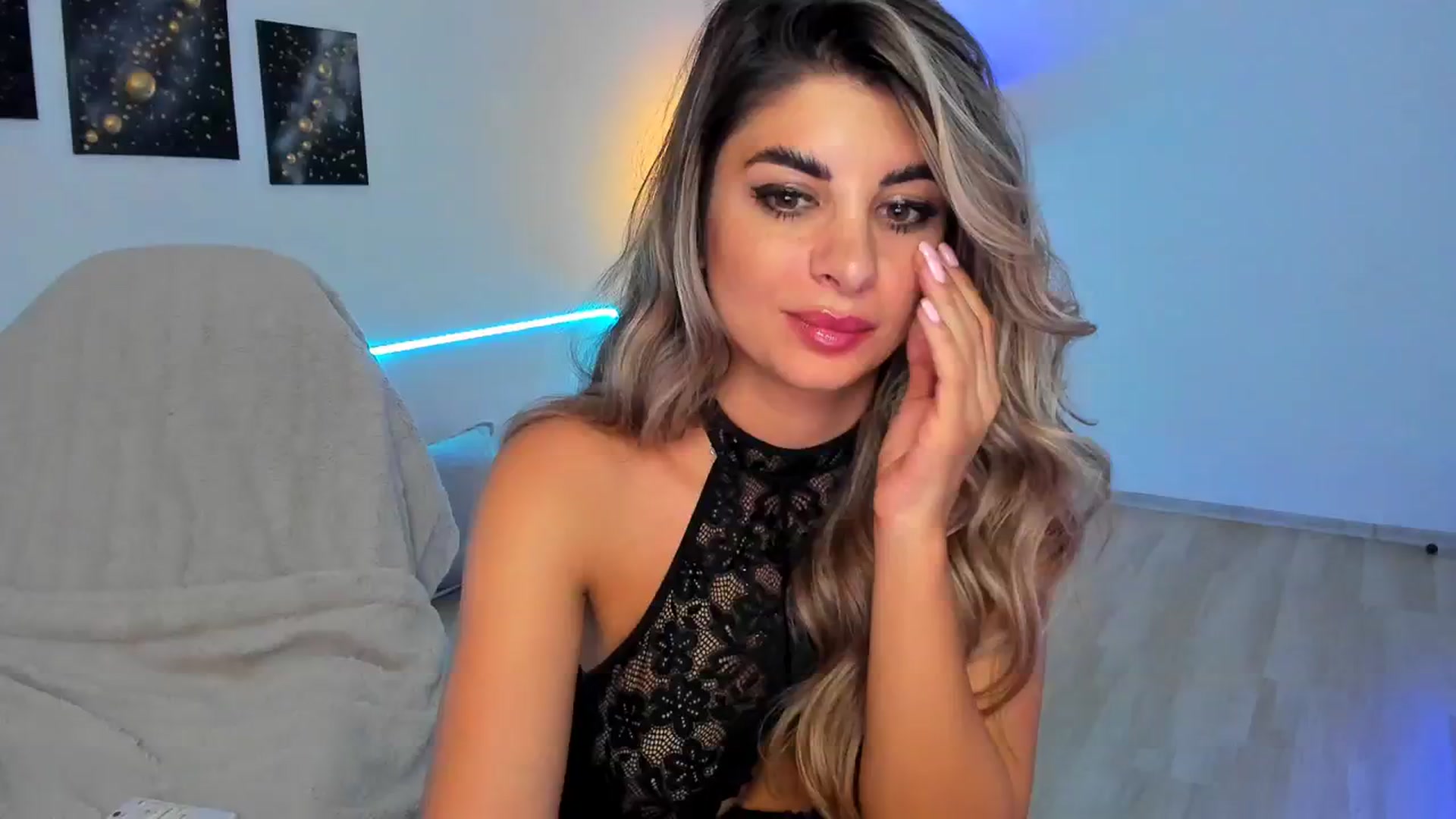 Gallery image thumbnail from KarlaStarx's myfreecams stream on, 06/23/2024, 06:13 image 13 of 20