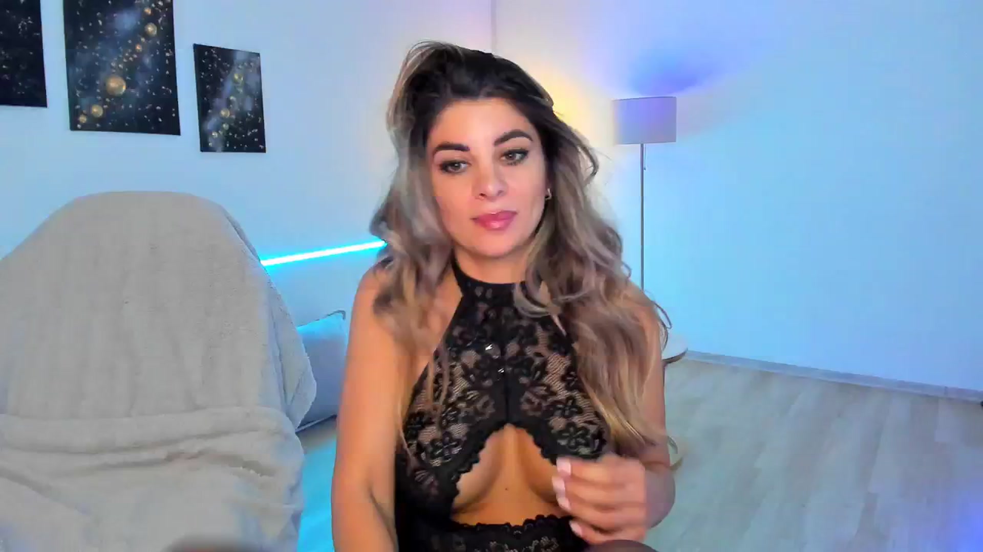 Gallery image thumbnail from KarlaStarx's myfreecams stream on, 06/23/2024, 06:48 image 3 of 20
