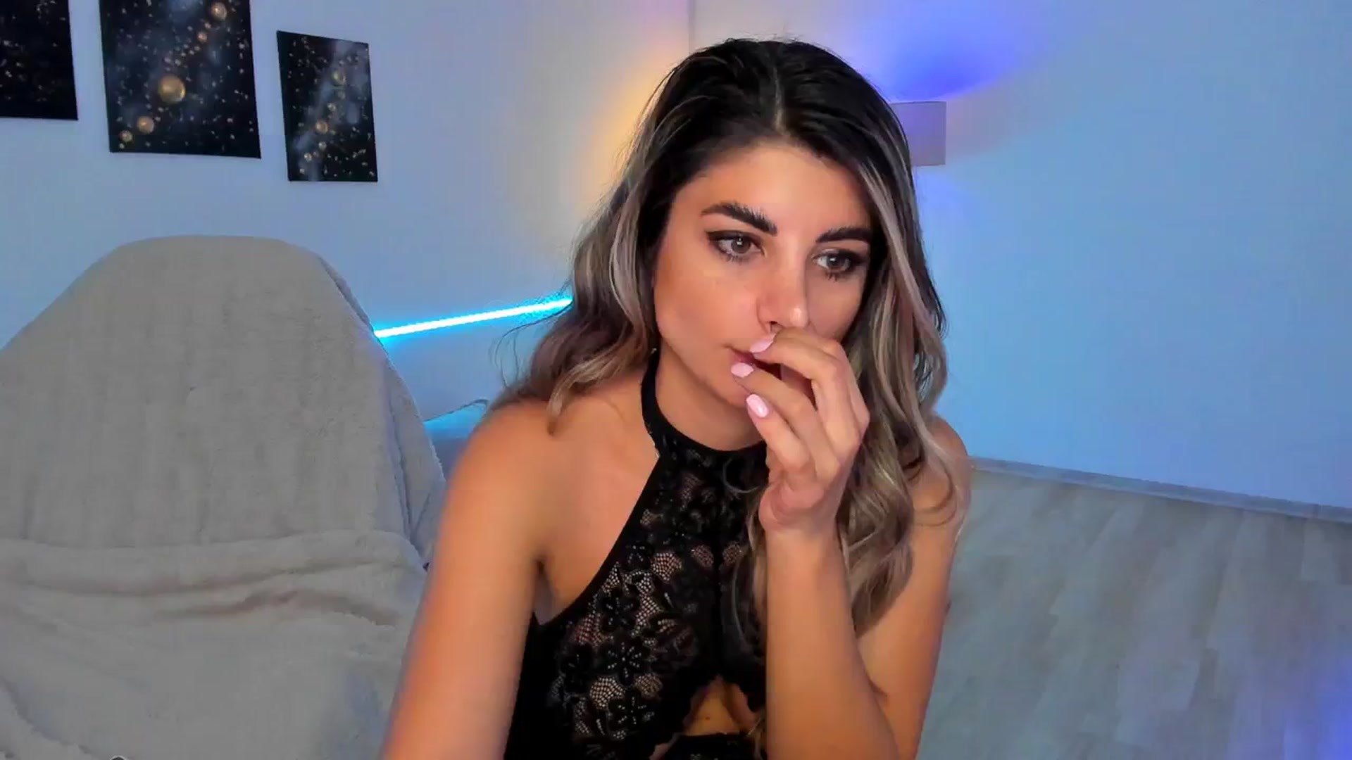 Gallery image thumbnail from KarlaStarx's myfreecams stream on, 06/23/2024, 06:48 image 17 of 20