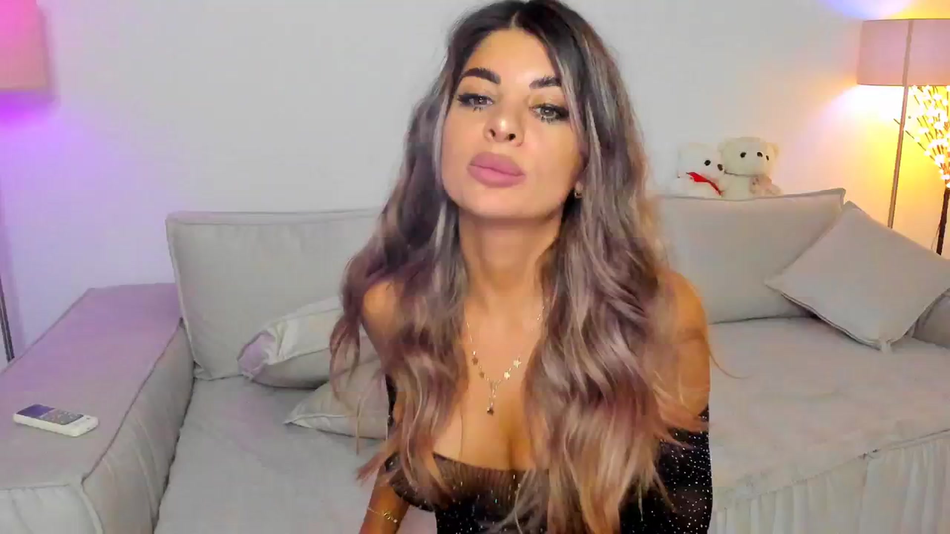 Gallery image thumbnail from KarlaStarx's myfreecams stream on, 07/25/2024, 03:20 image 2 of 20