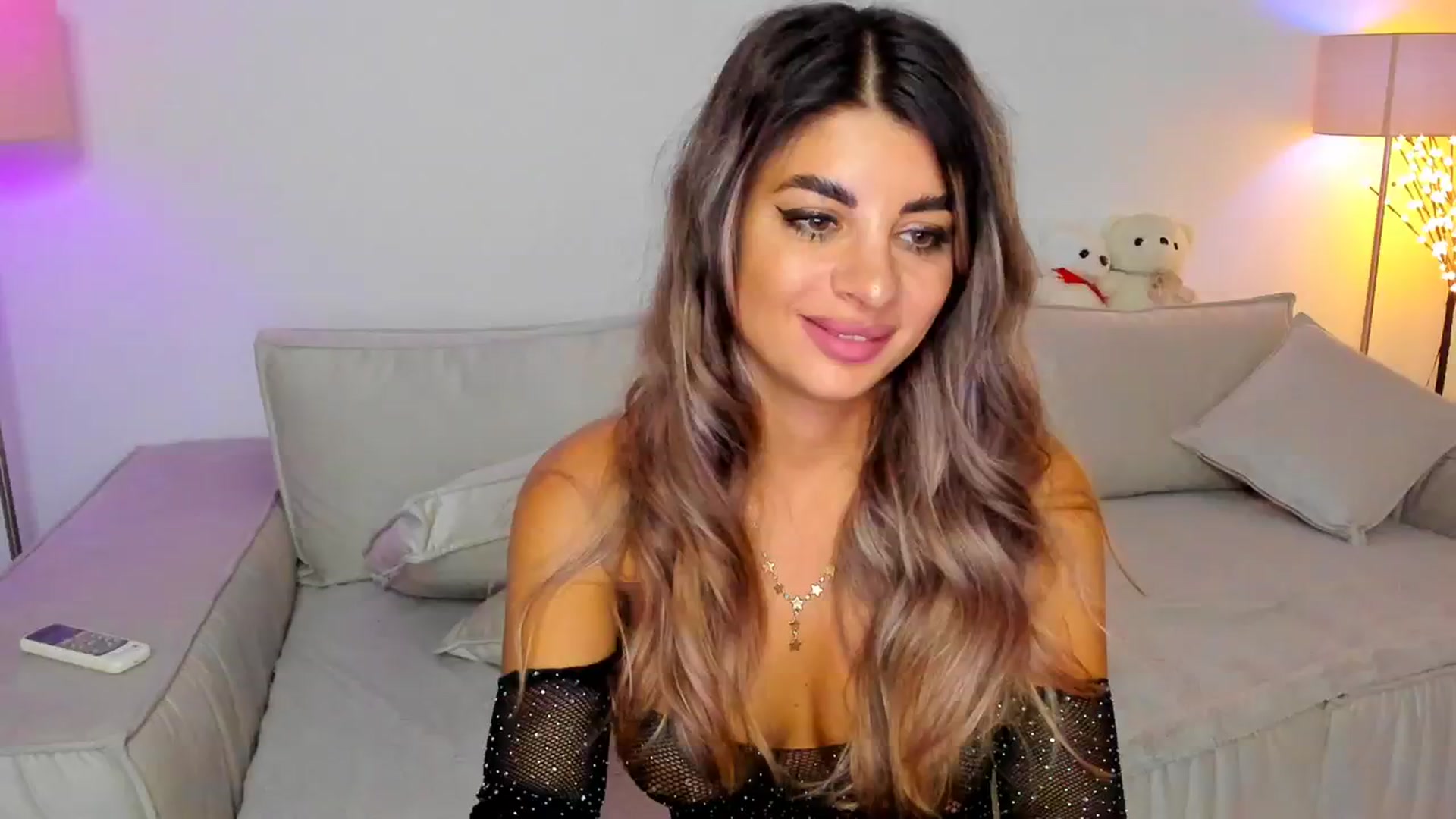 Gallery image thumbnail from KarlaStarx's myfreecams stream on, 07/25/2024, 03:20 image 1 of 20
