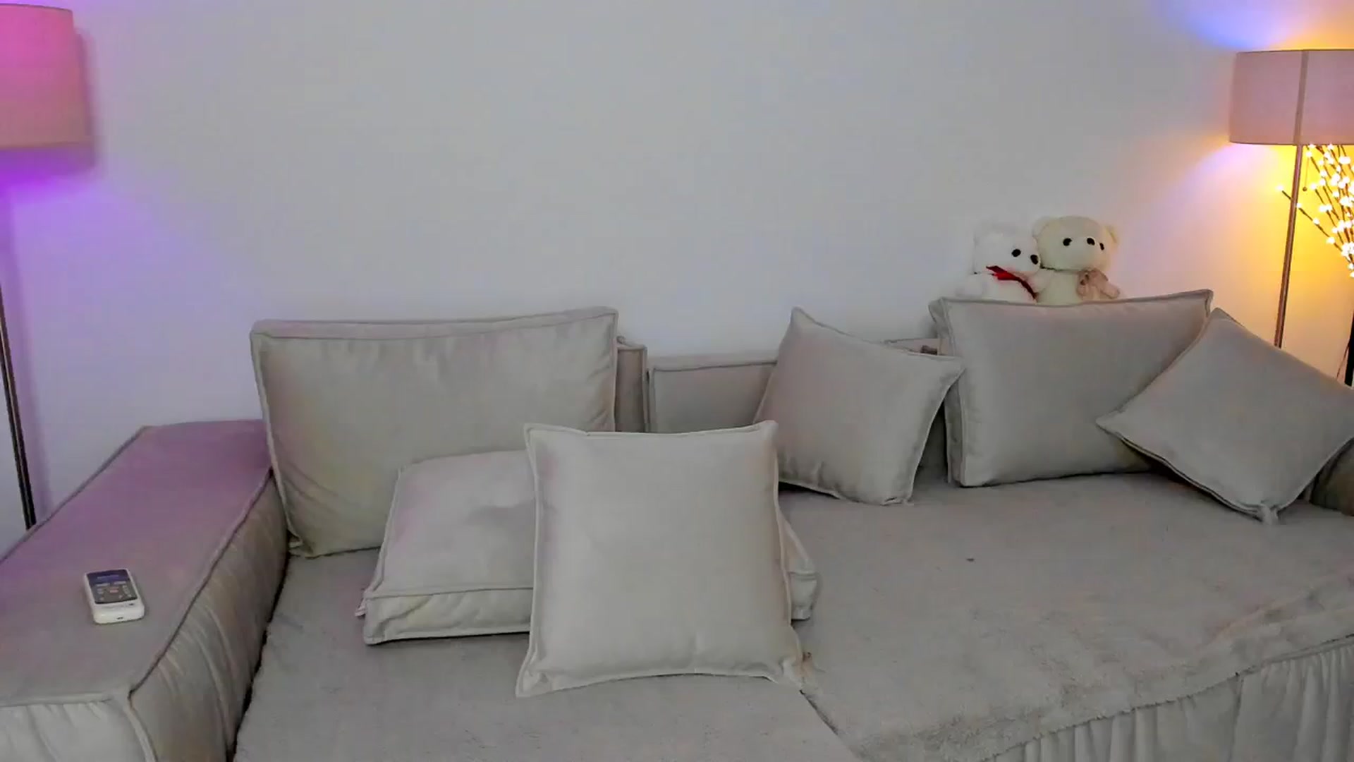 Gallery image thumbnail from KarlaStarx's myfreecams stream on, 07/25/2024, 04:47 image 16 of 20