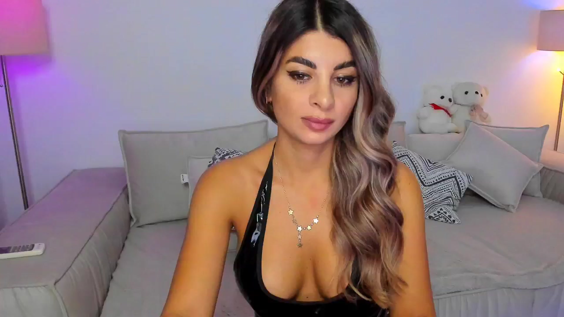 Gallery image thumbnail from KarlaStarx's myfreecams stream on, 08/02/2024, 01:50 image 1 of 20